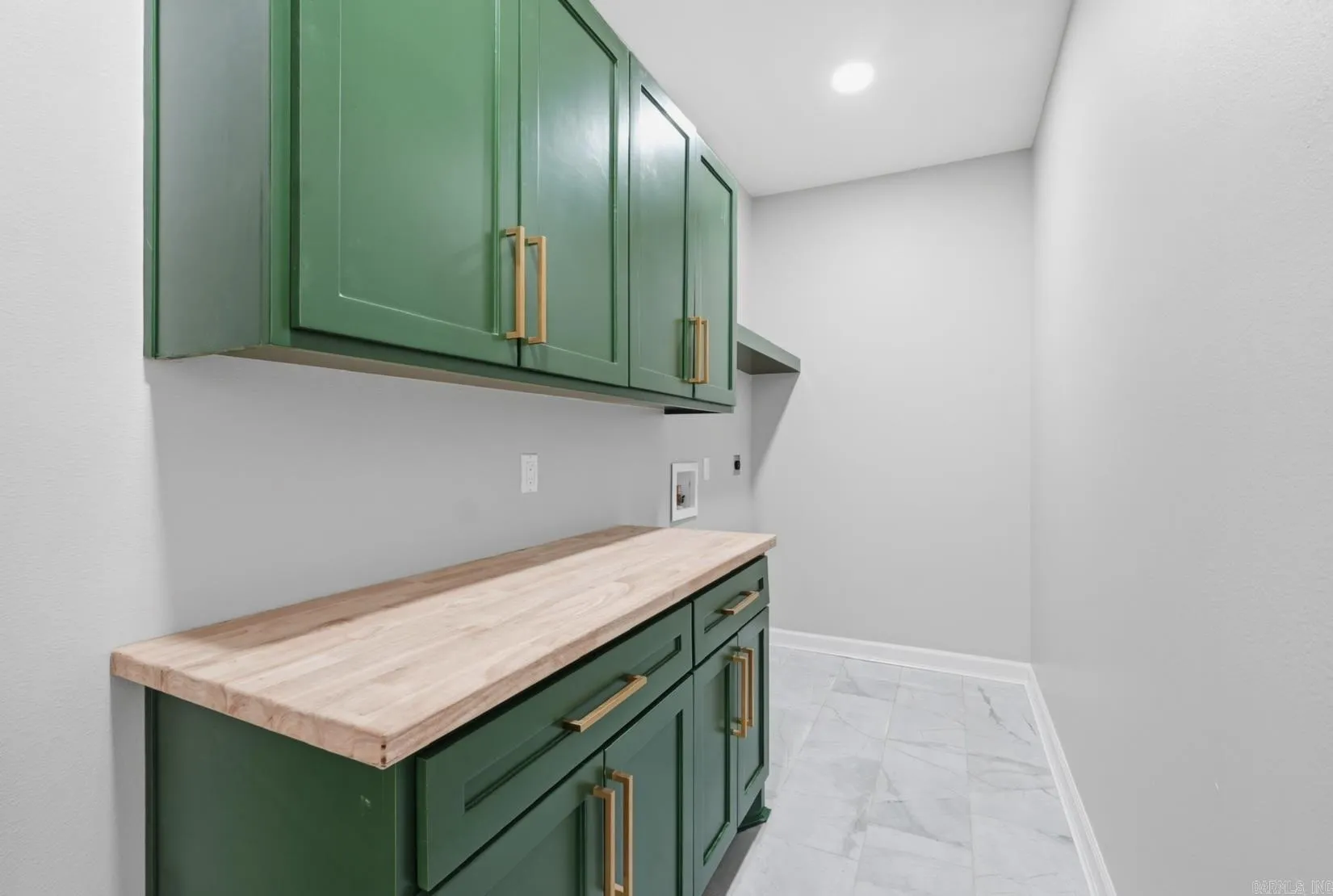 Property at 27625  Oak - Image 28