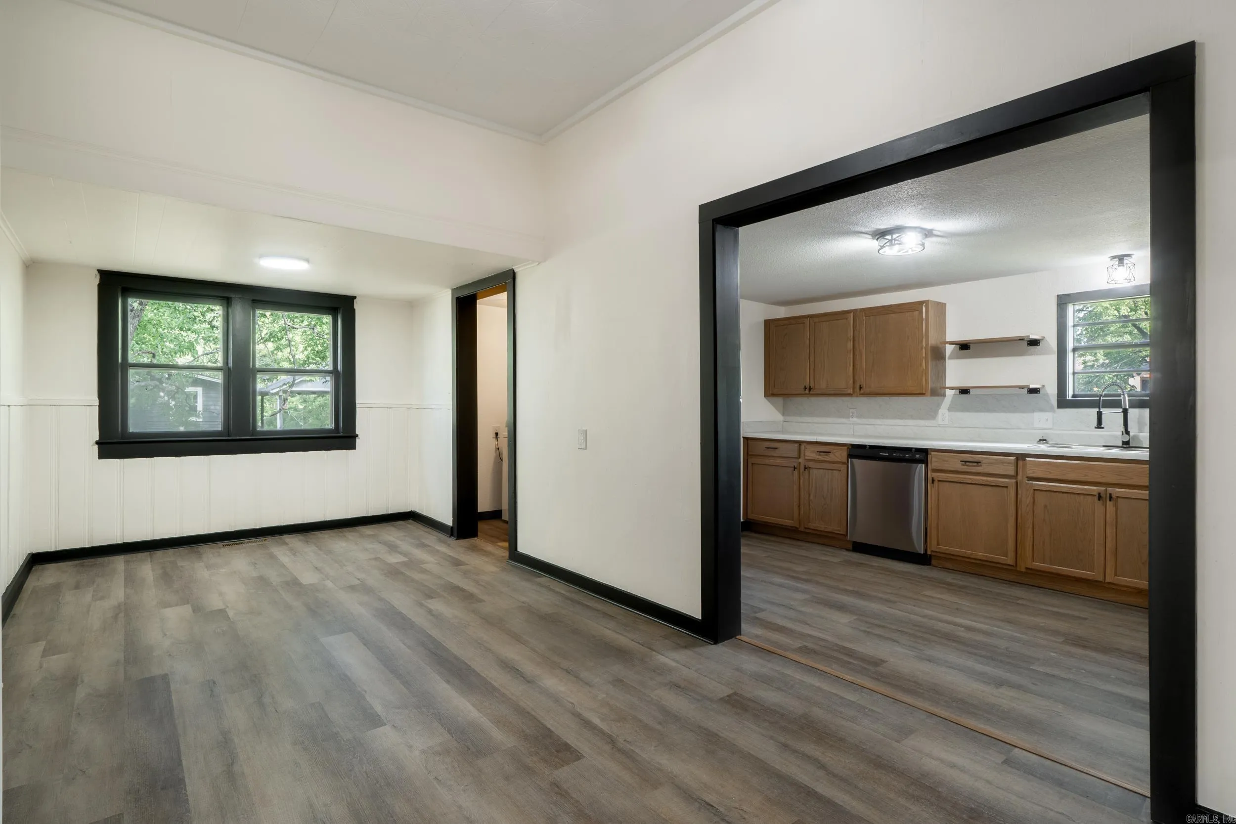 Property at 611  Filmore - Image 16