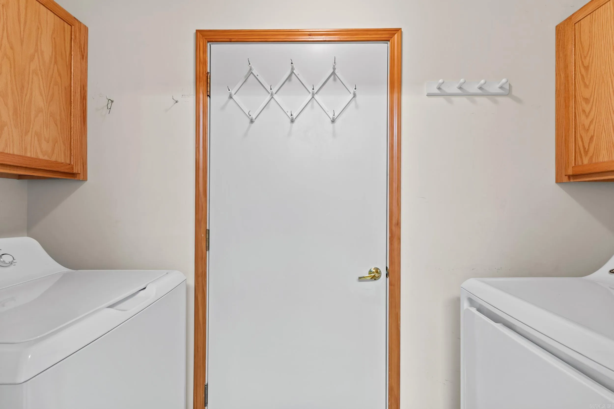 Property at 1223  Willowbrook drive - Image 15