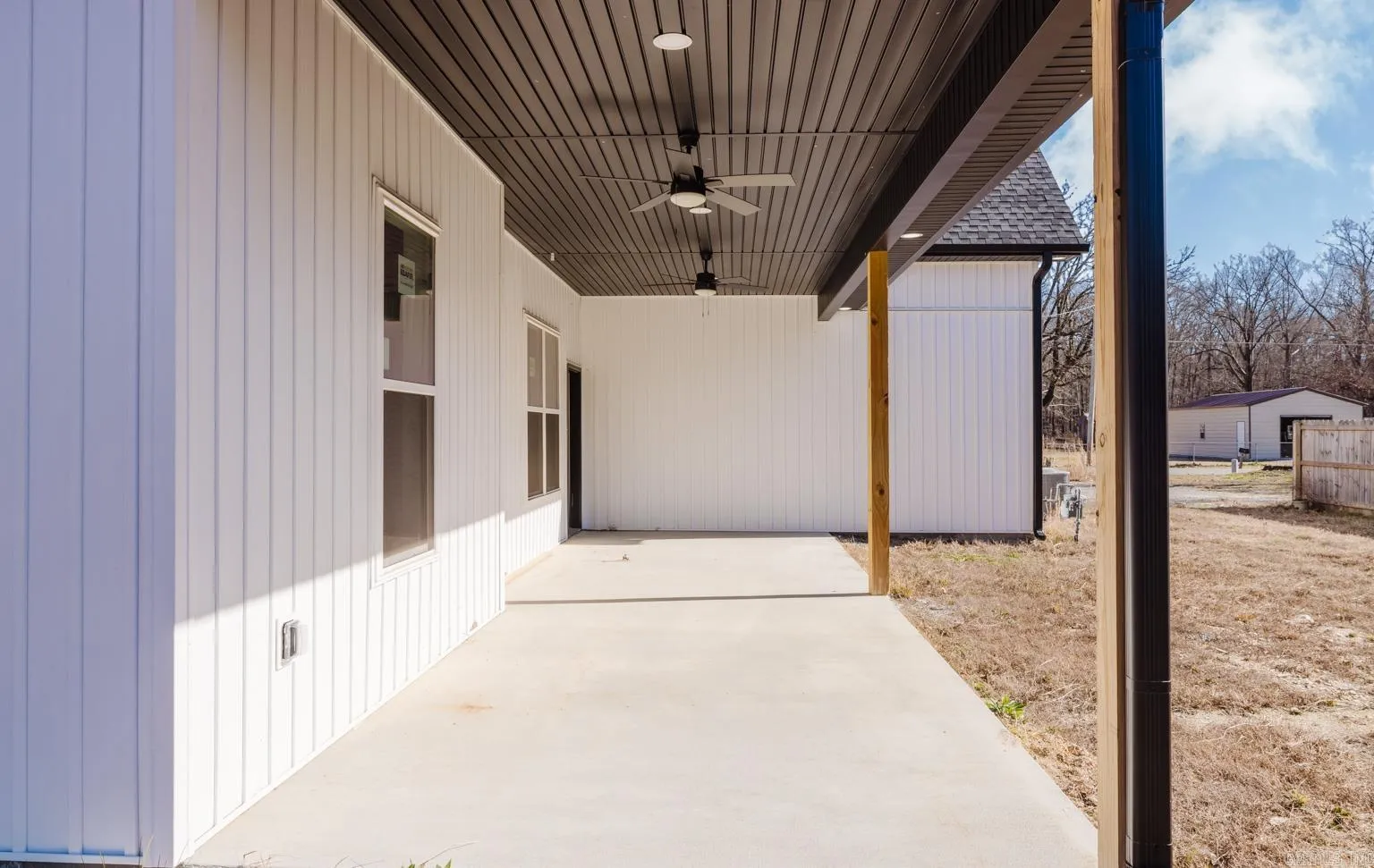 Property at 1019  Grand - Image 40