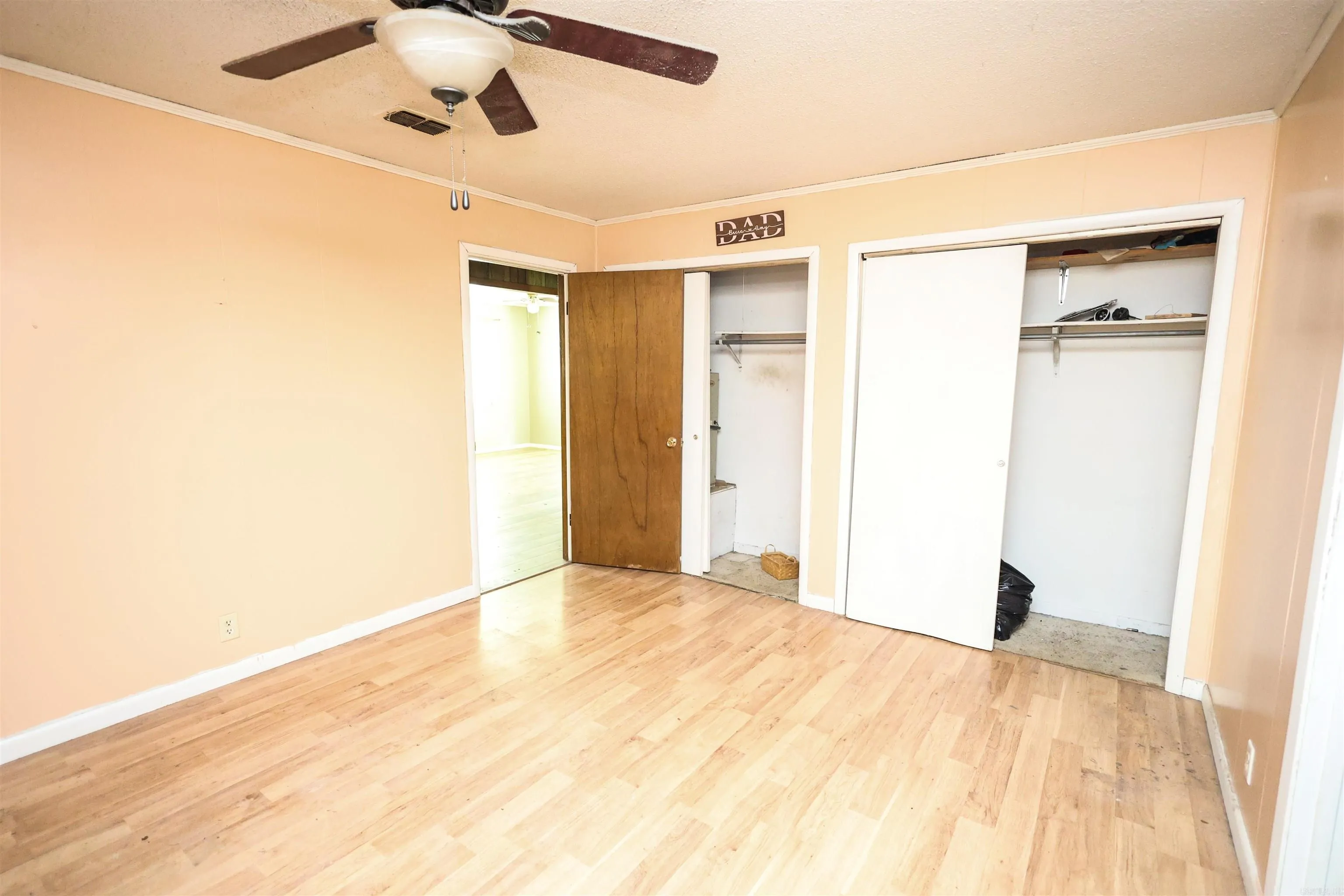 Property at 847  Central - Image 20