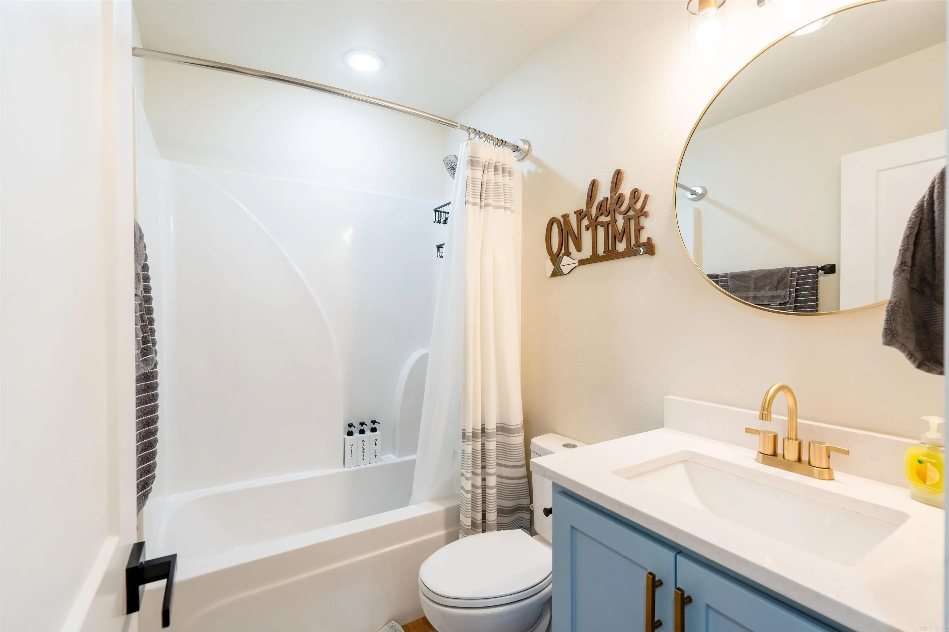 Property at 272  Highland - Image 15