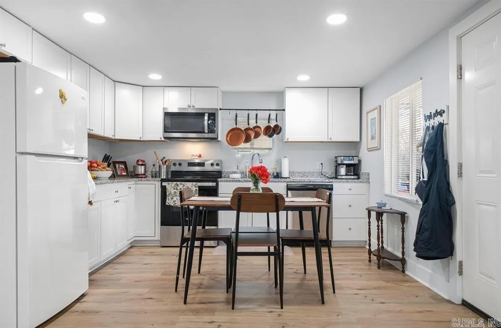 Property at 213  Barrett - Image 7