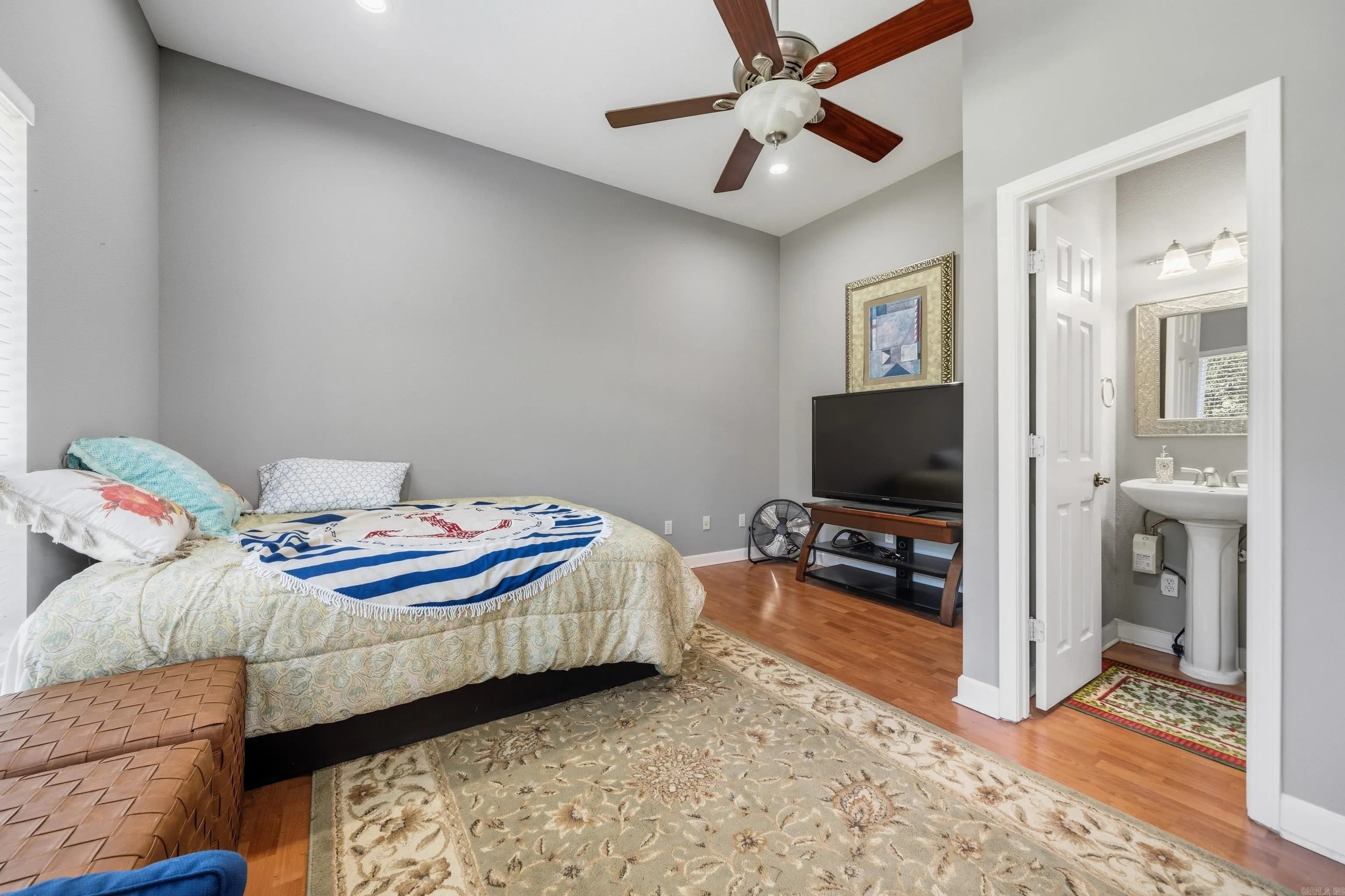 Property at 58  Stonegate - Image 47