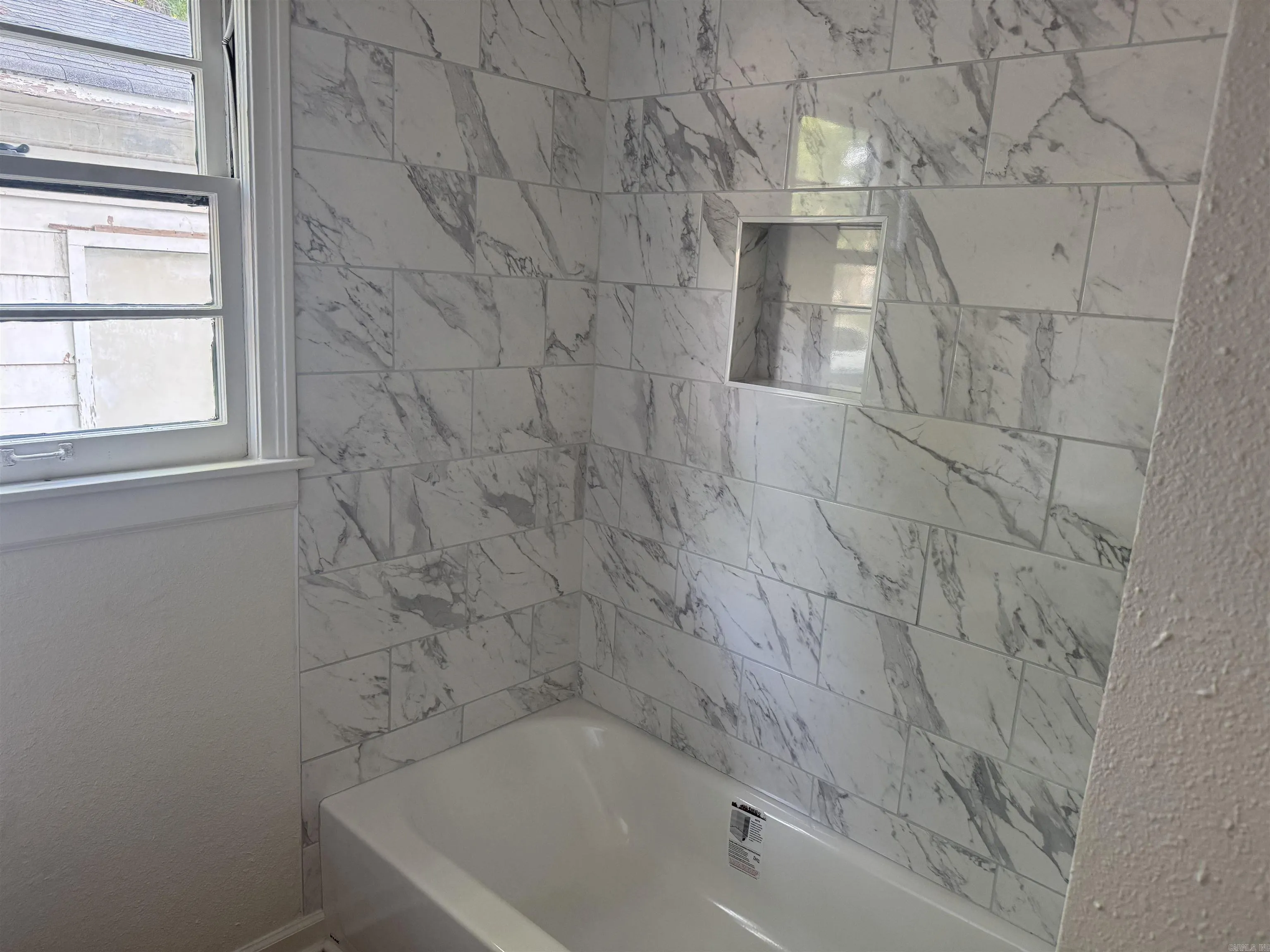 Property at 2818  Edgewood - Image 15