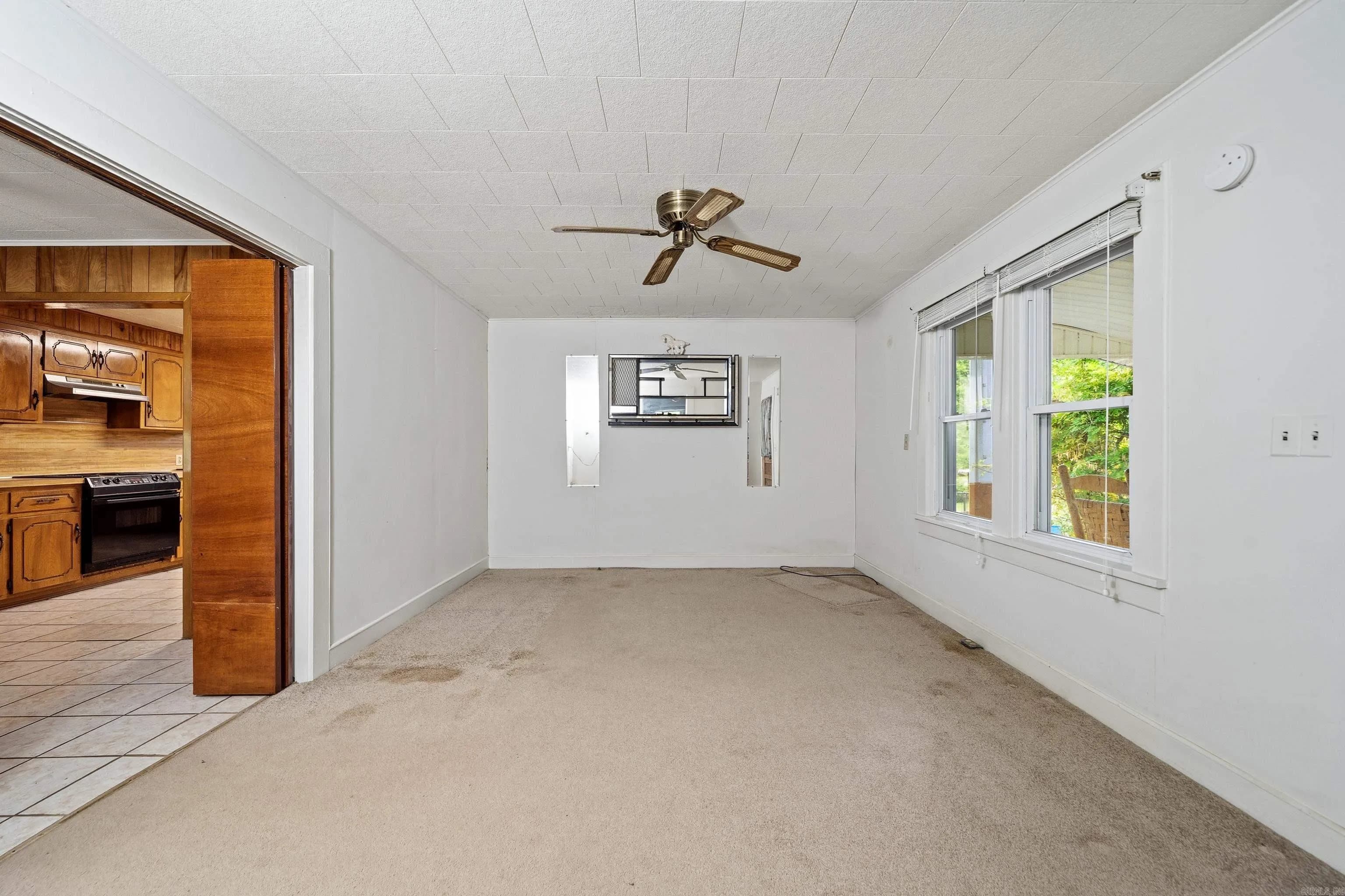 Property at 300  Carver - Image 17