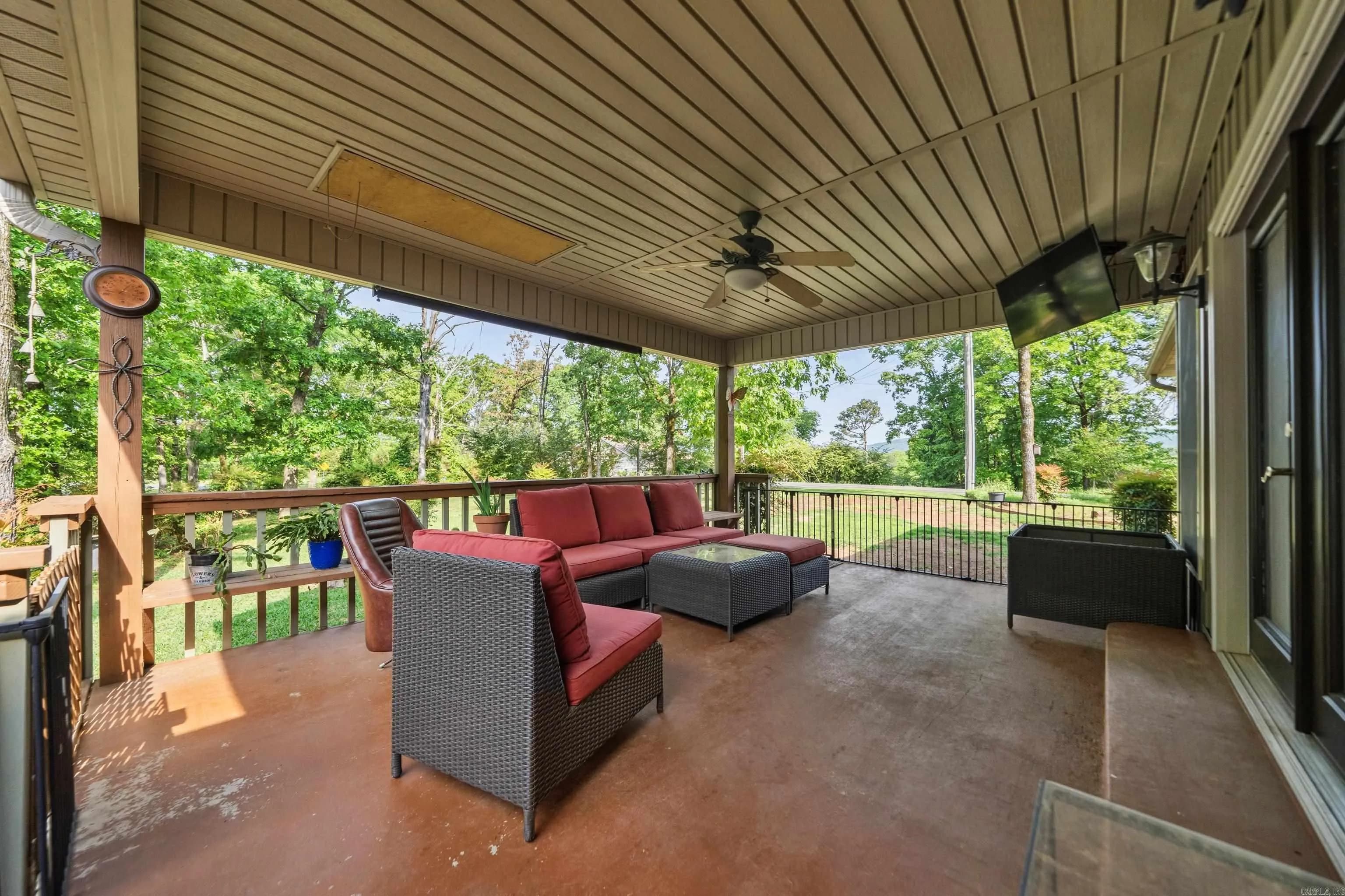 Property at 179  Oxford - Image 39