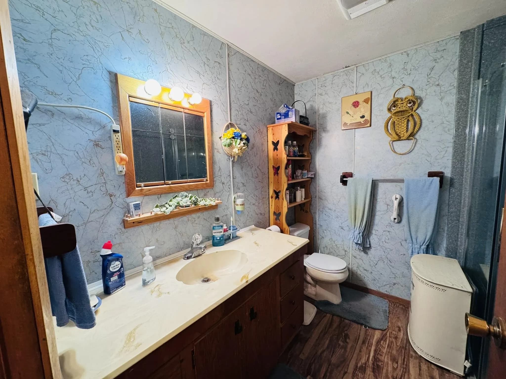 Property at 884  J bar j circle - Image 9