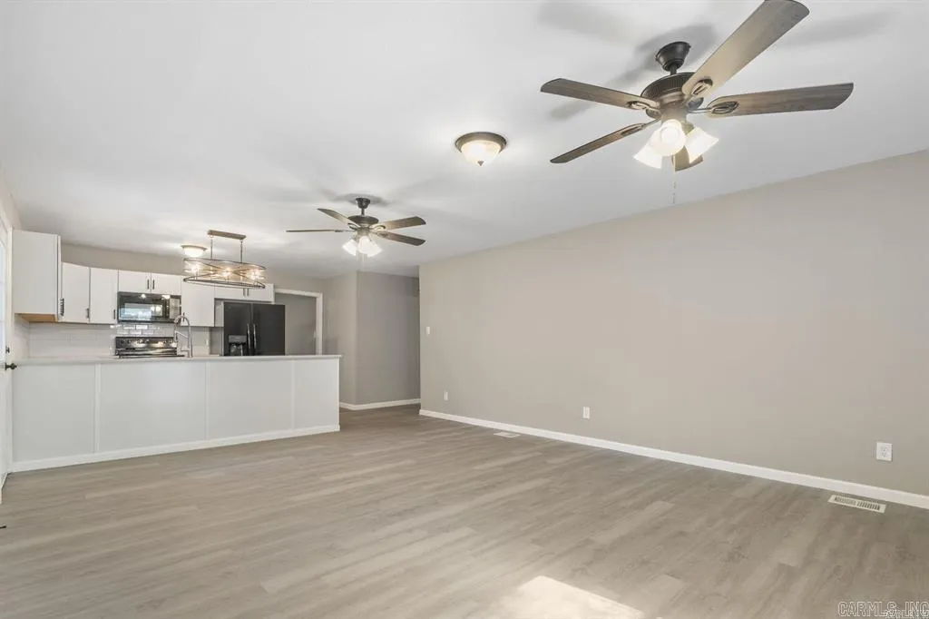 Property at 9914  Pinnacle - Image 21