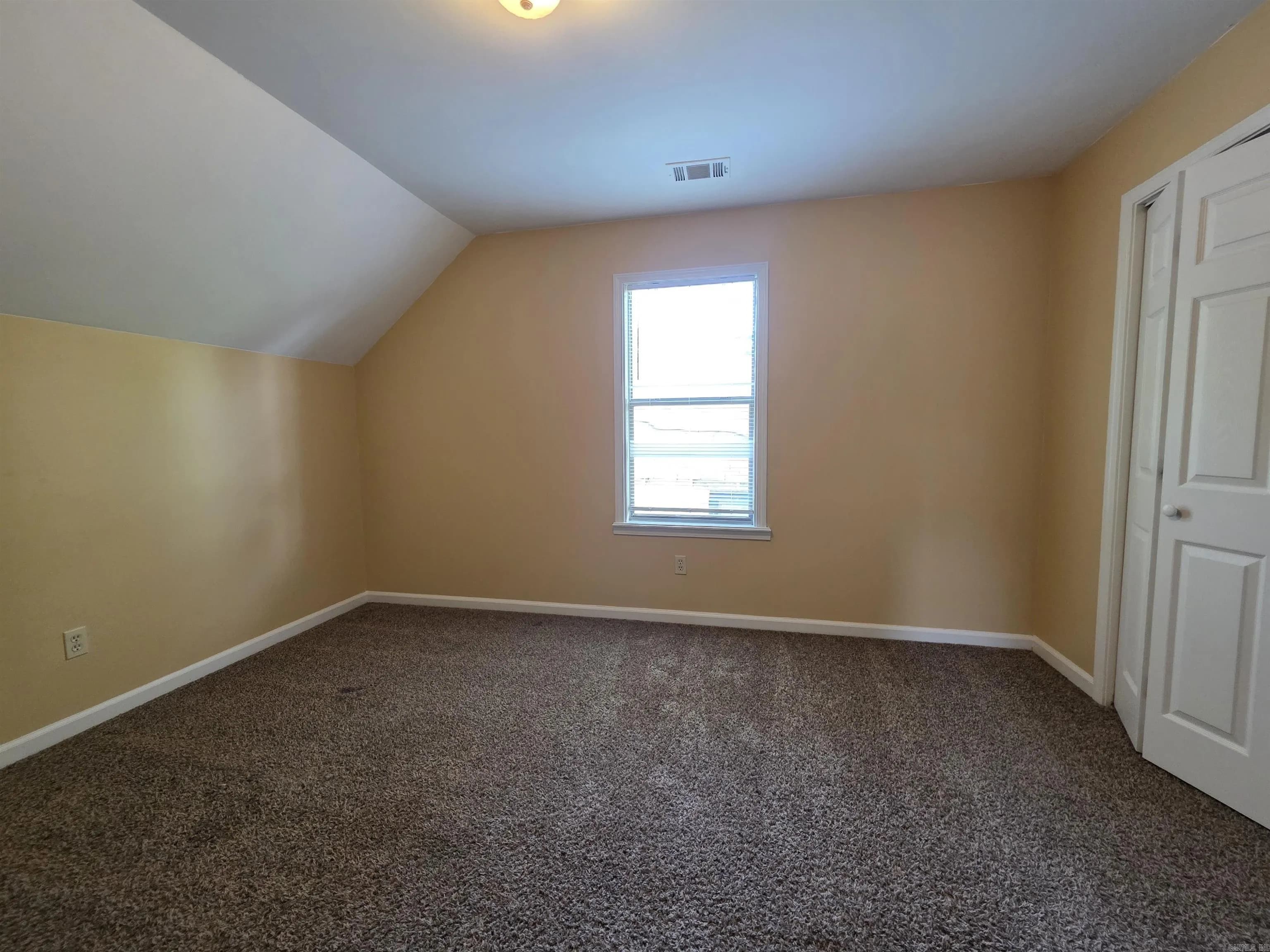 Property at 2610 S Izard - Image 17