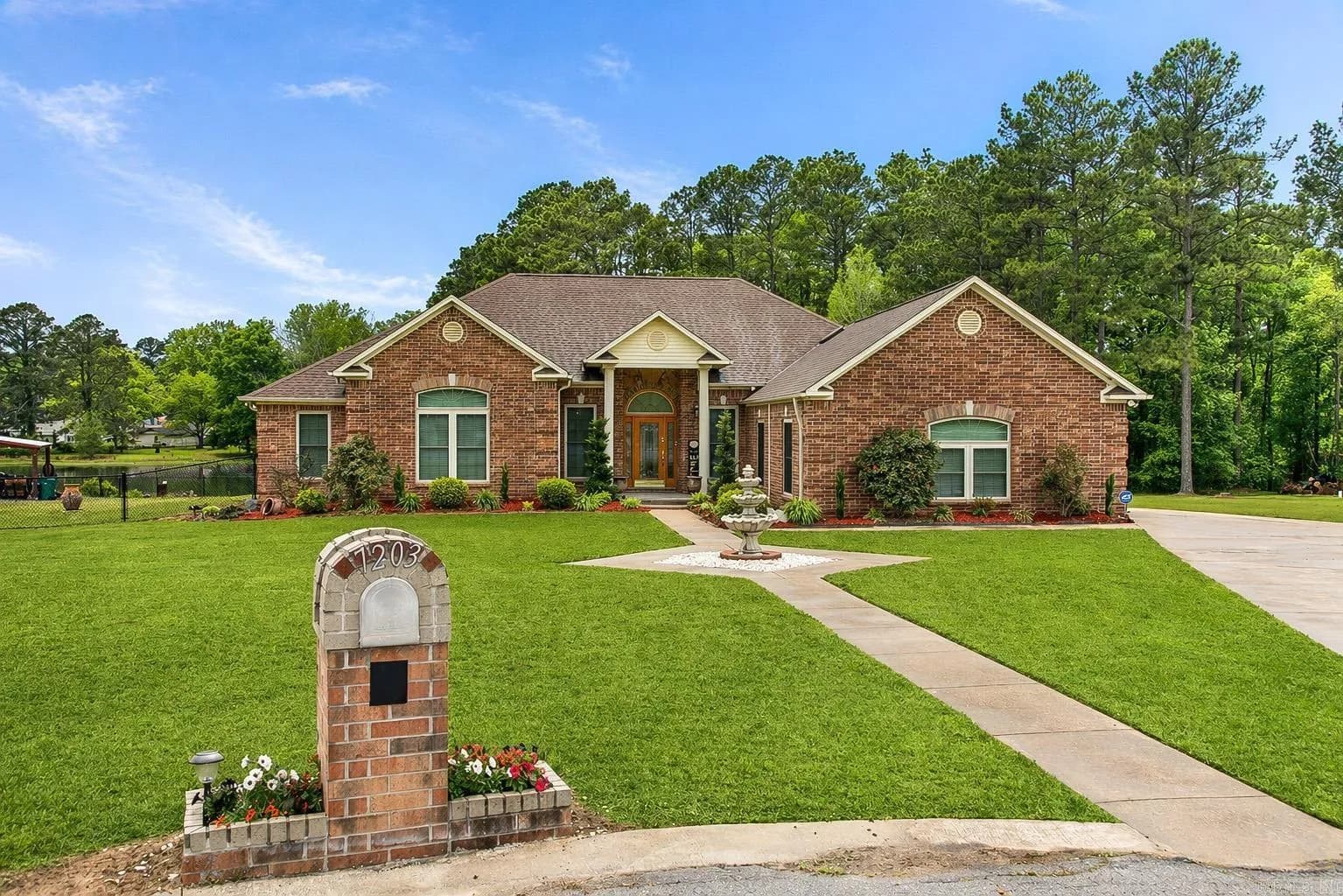 Property at 7203  Lakewood court - Image 3