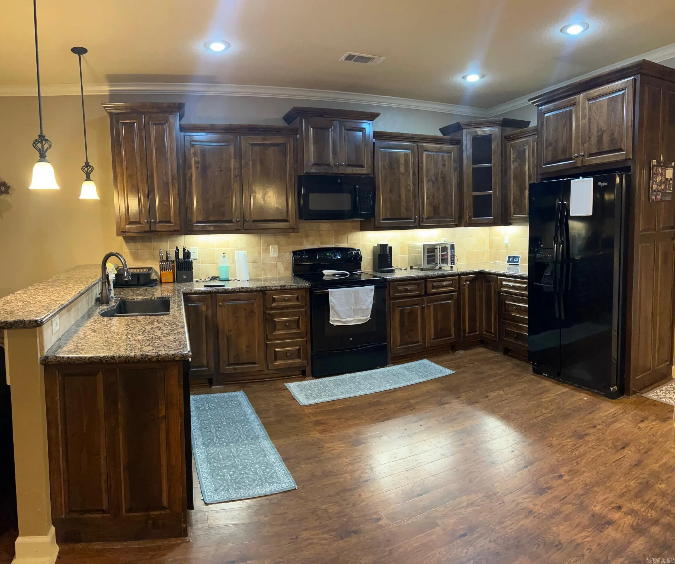 Property at 5  Southpointe - Image 18