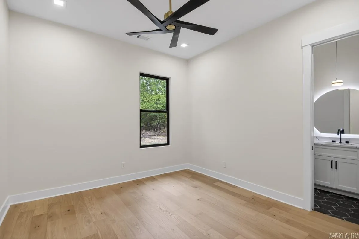 Property at 1054  Sungate drive - Image 26