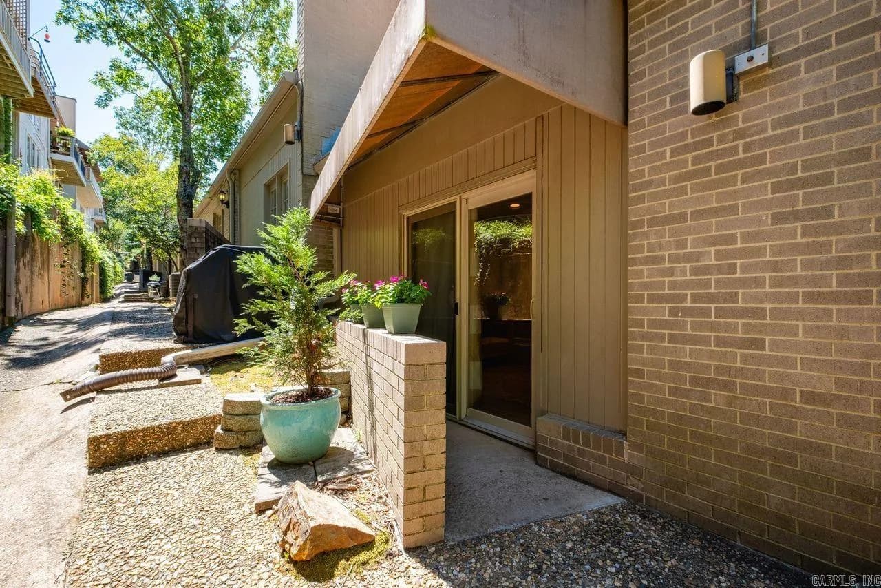 Property at 3901  Cedar hill #23 - Image 33