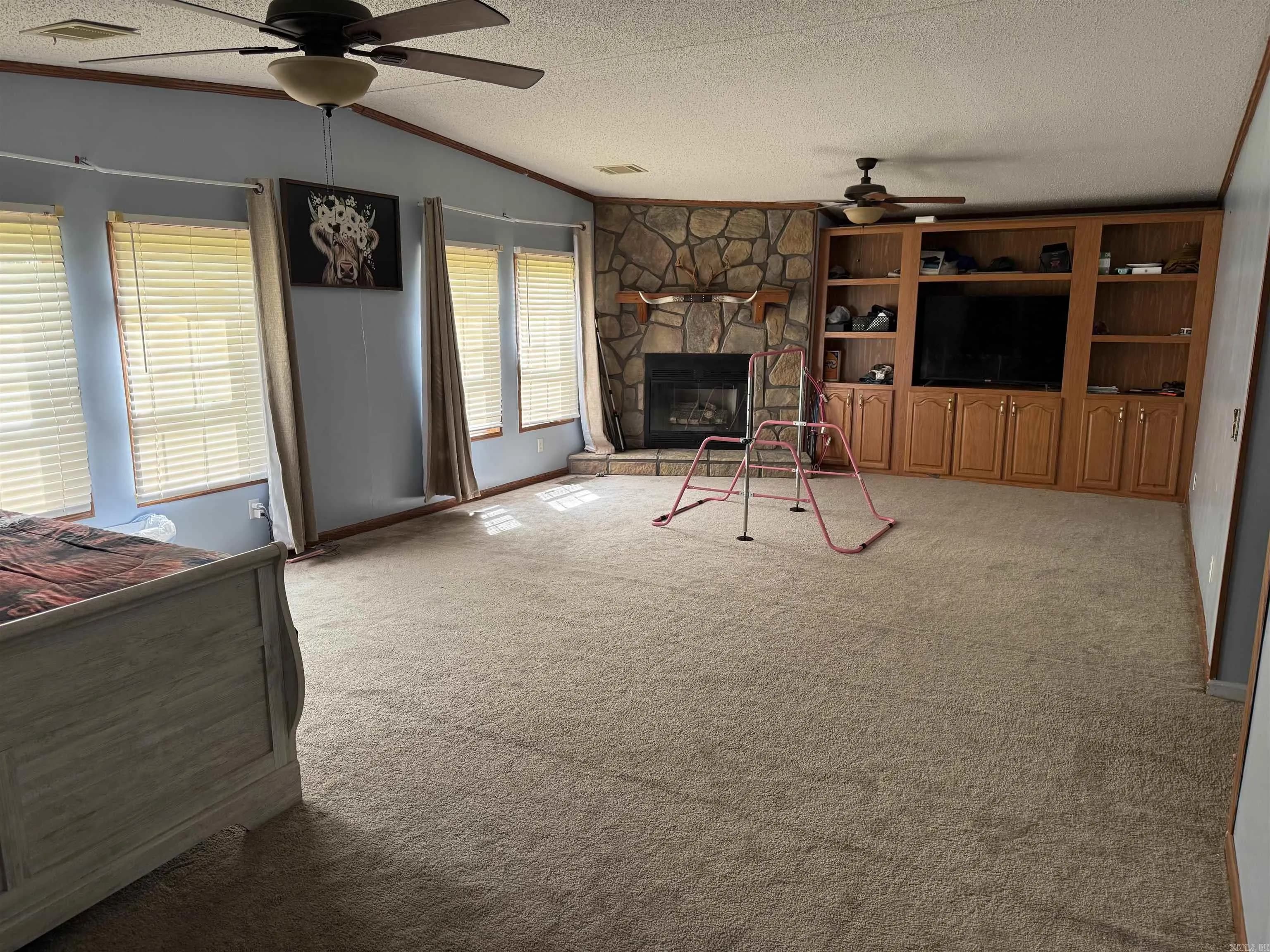 Property at 631  Cr 853 - Image 13