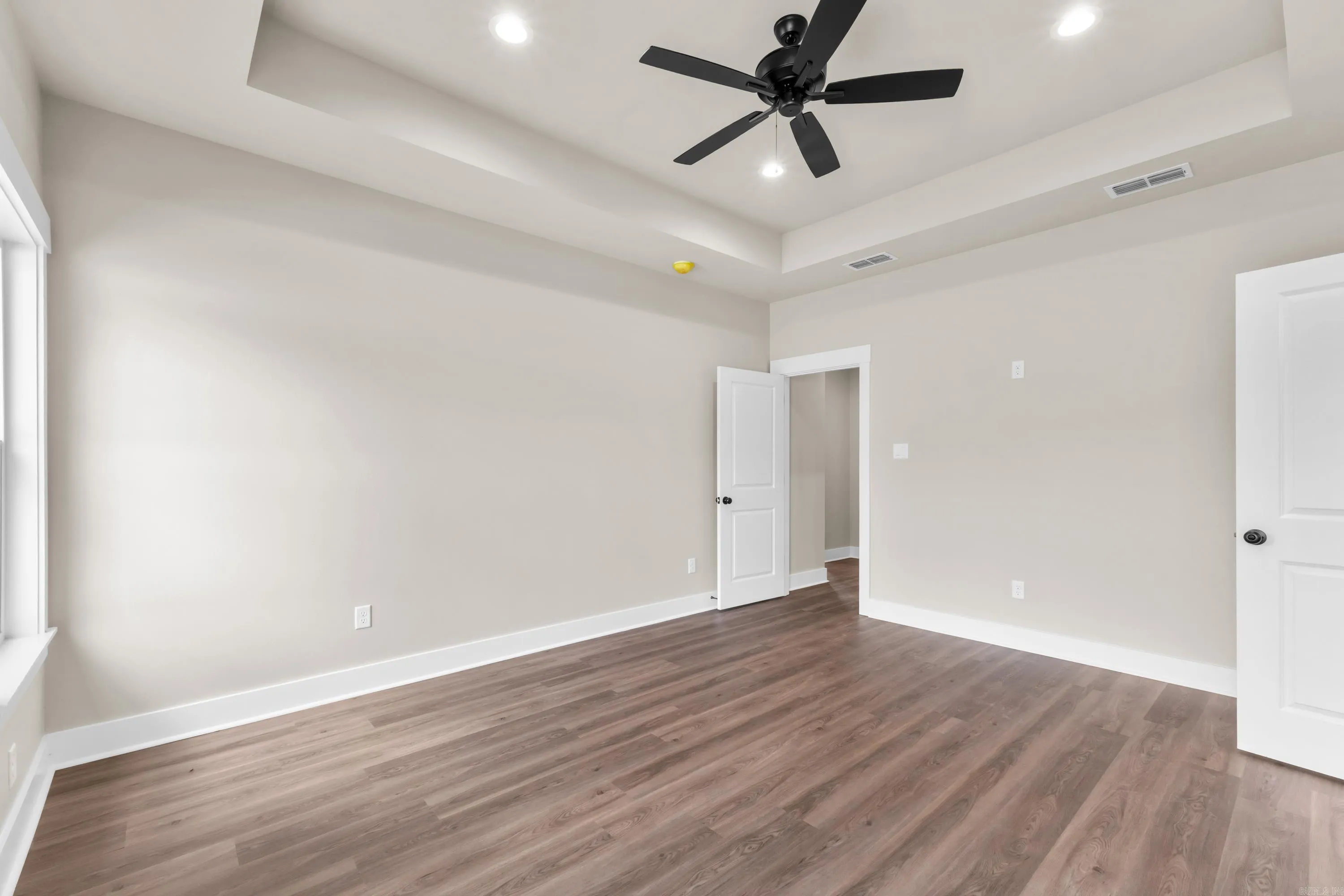 Property at 140  Southridge - Image 18