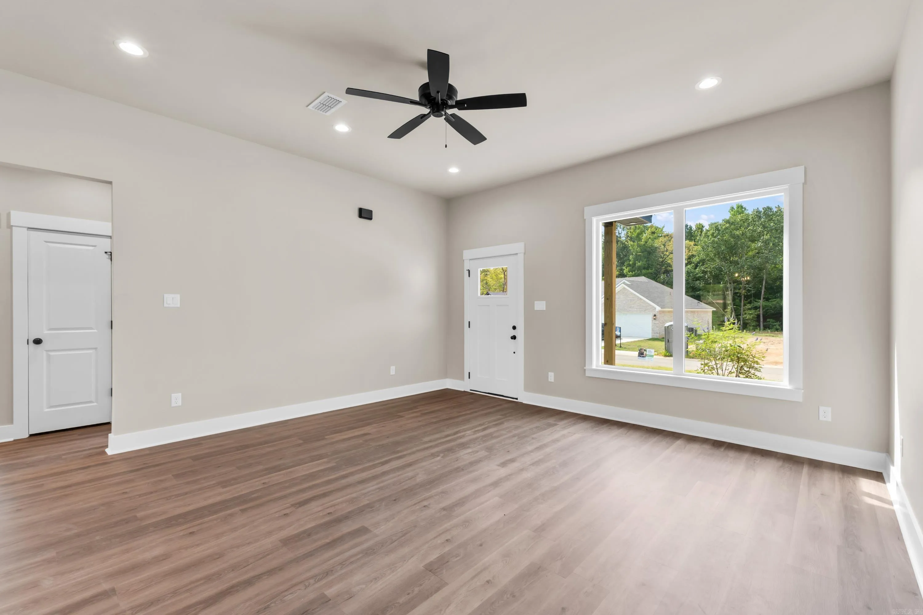 Property at 140  Southridge - Image 5