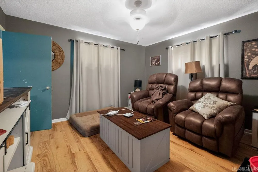 Property at 28  Jones - Image 22