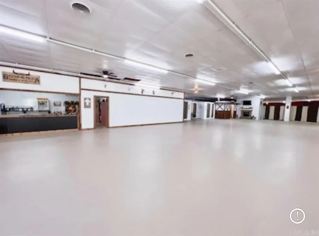Property at 906 E Main street - Image 4