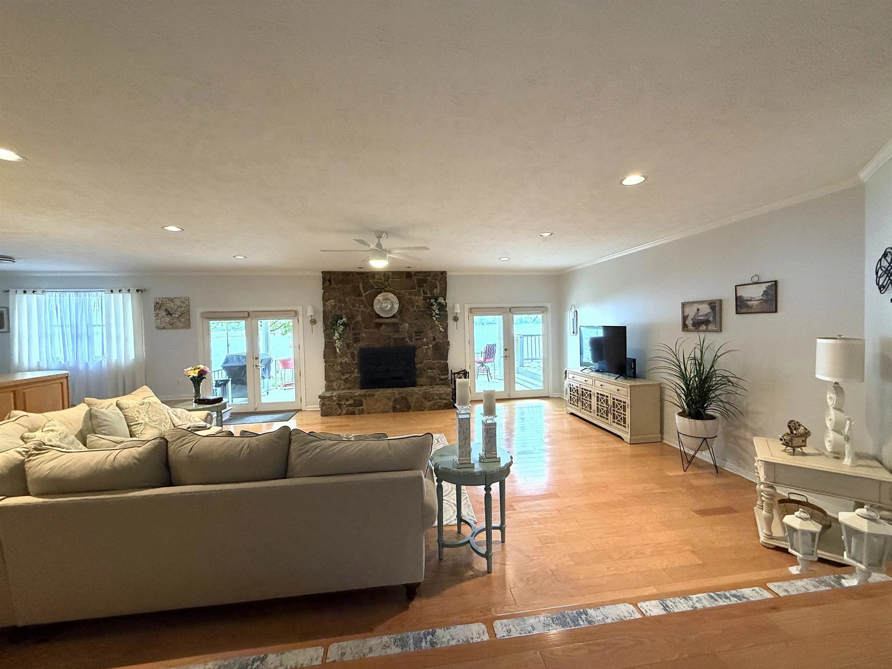 Property at 9  Keosauqua - Image 14