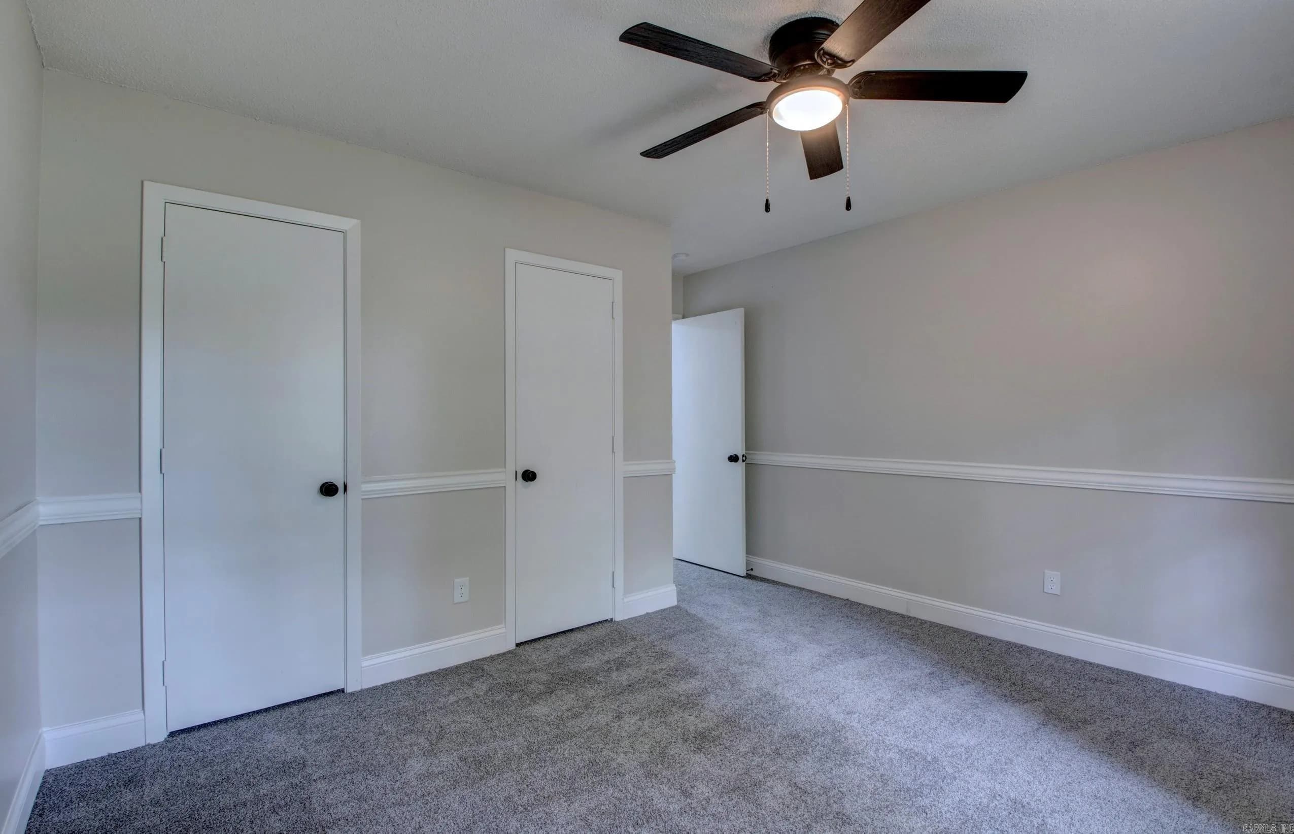 Property at 19200  Oaklawn - Image 28