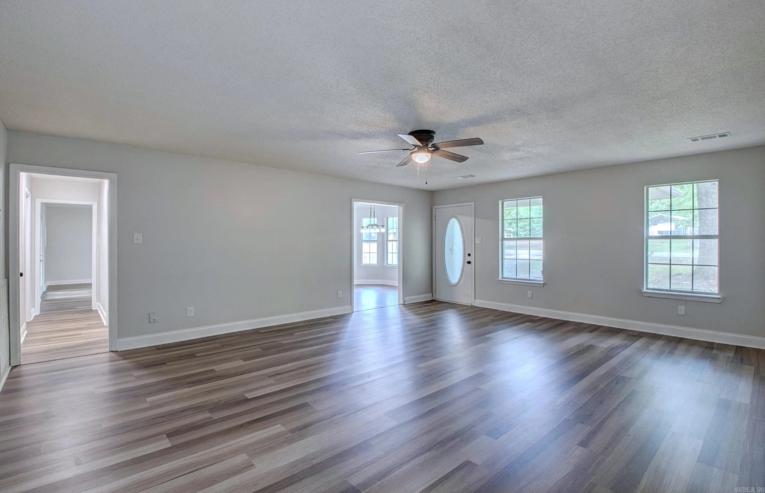 Property at 19200  Oaklawn - Image 8