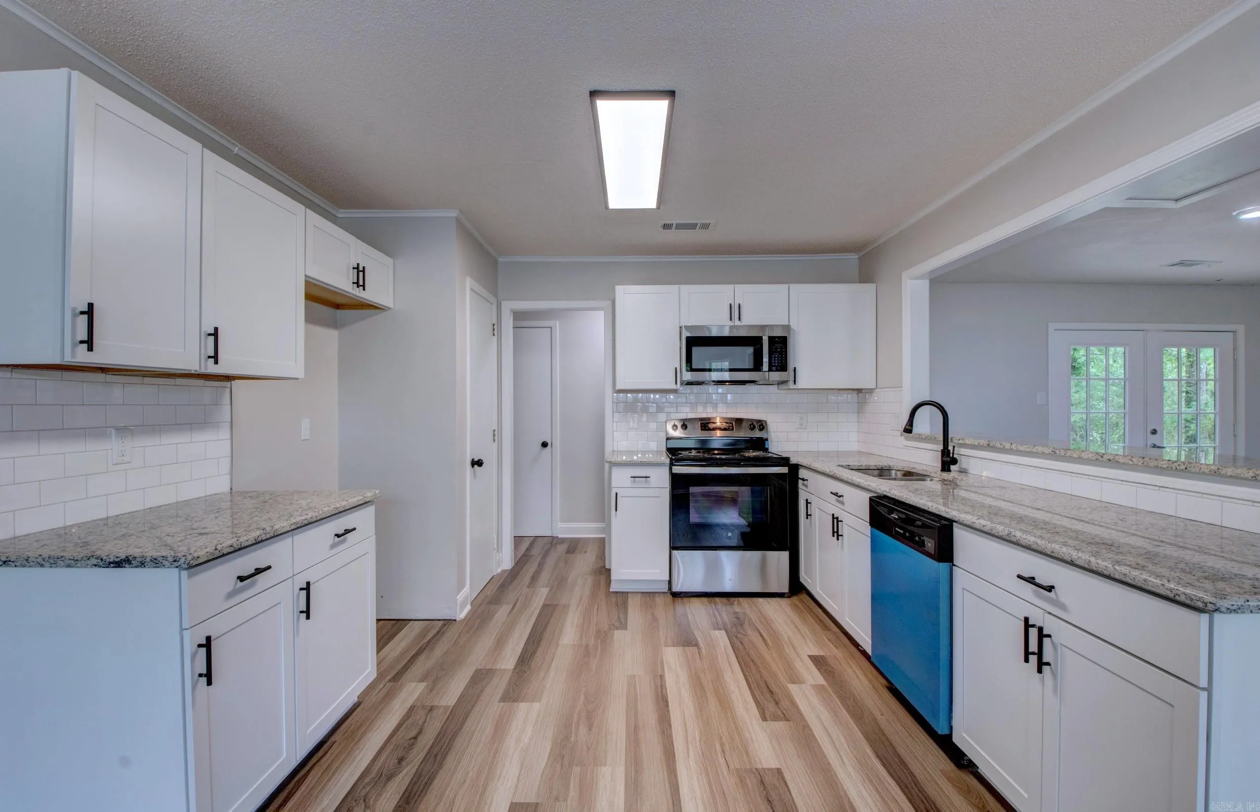 Property at 19200  Oaklawn - Image 15