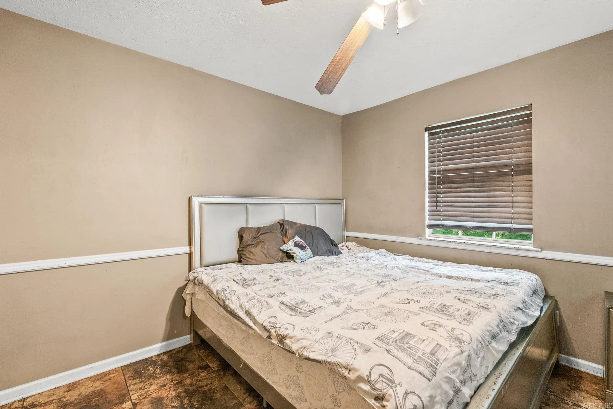 Property at 3075  Sassy road - Image 34