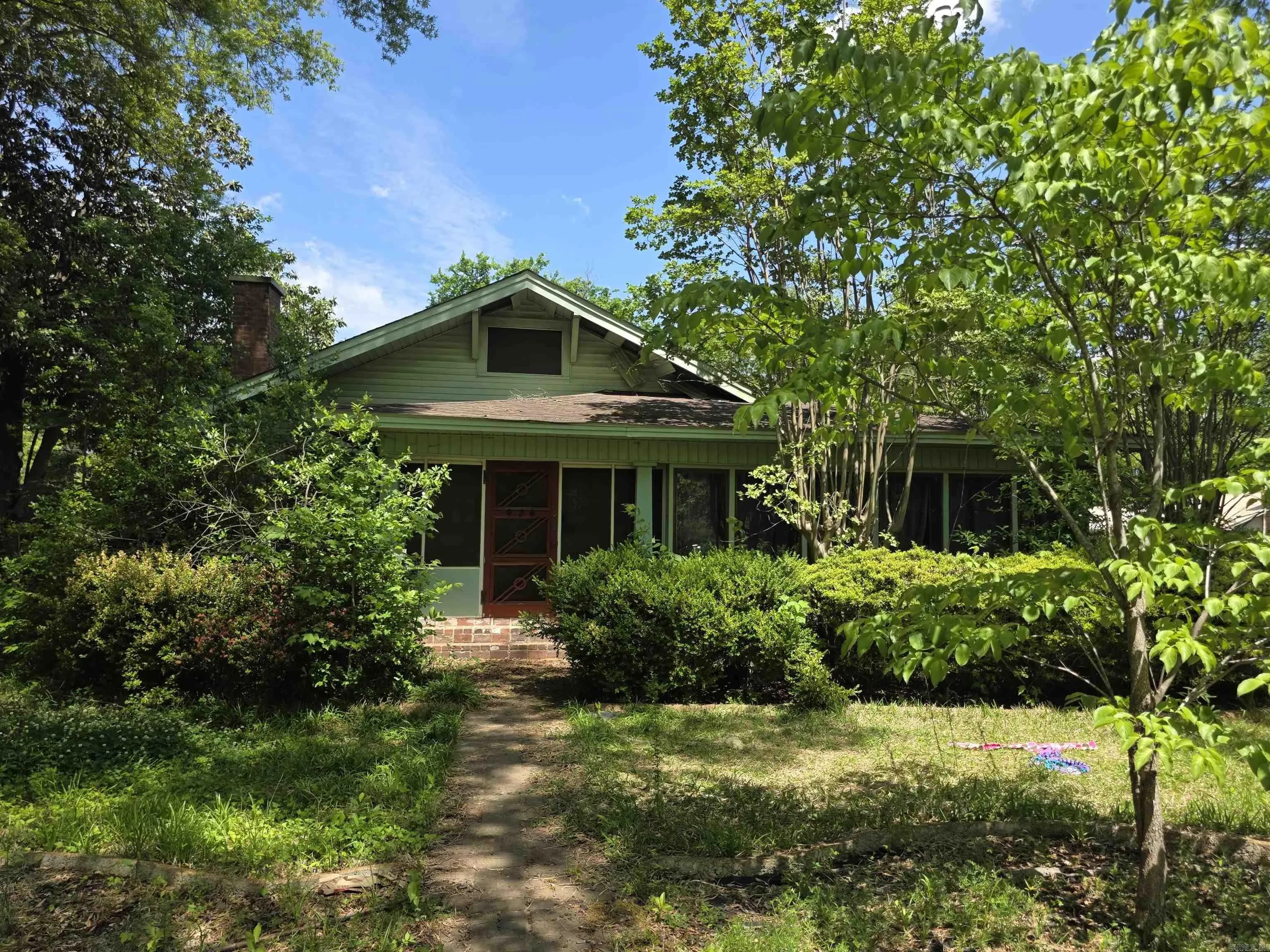 Property at 926 E Park - Image 1