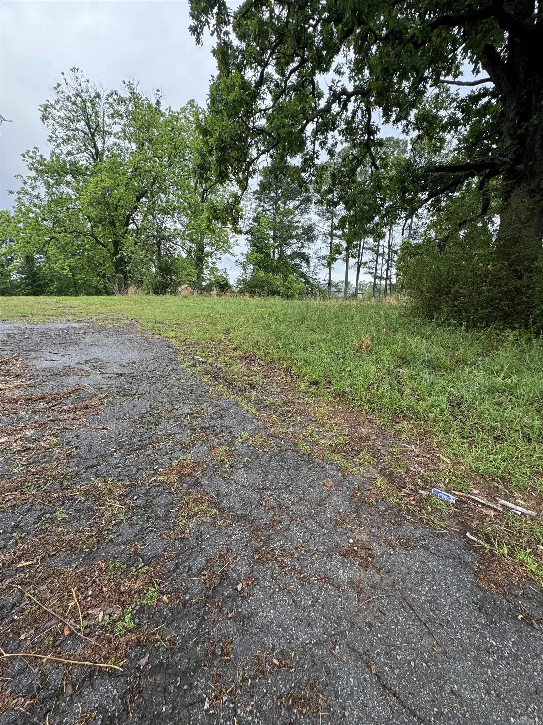 Property at 306 N Stagecoach - Image 2