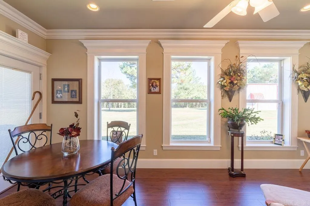 Property at 129  Nita - Image 18