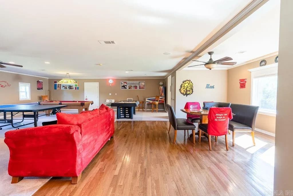 Property at 129  Nita - Image 29
