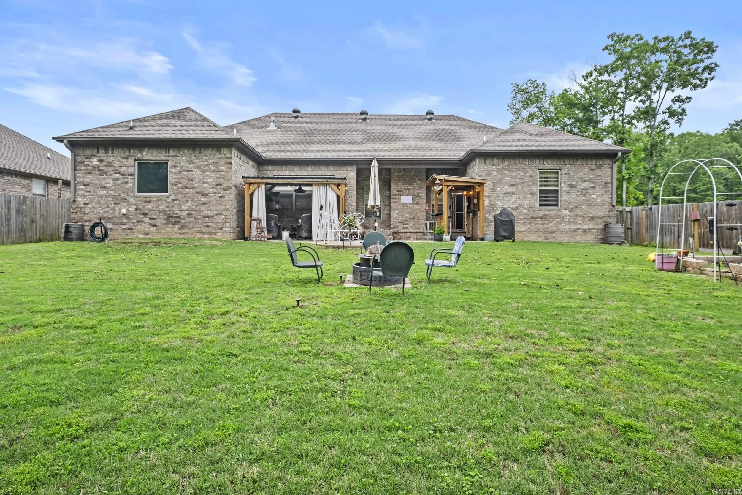 Property at 196  Forest oak - Image 42