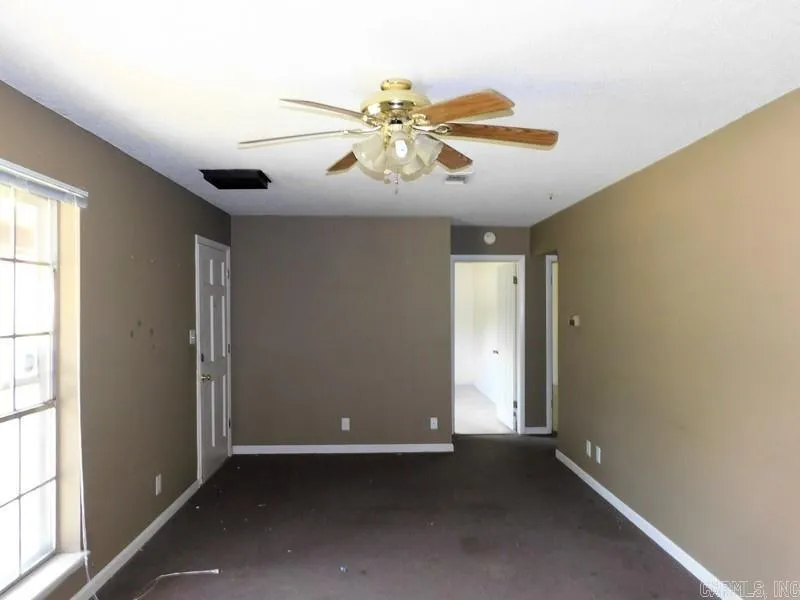 Property at 106  King arthur - Image 6
