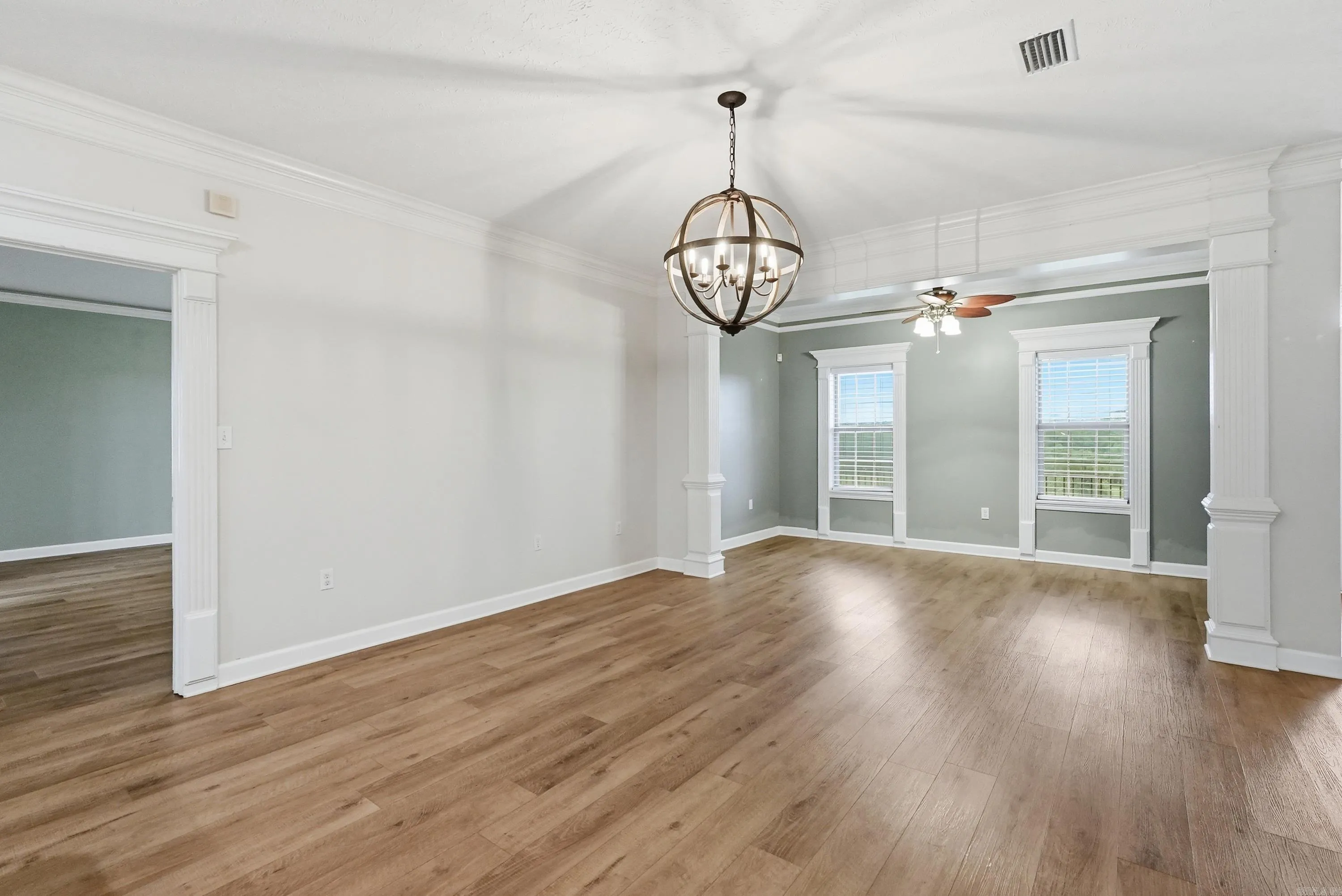 Property at 117  Bass - Image 10