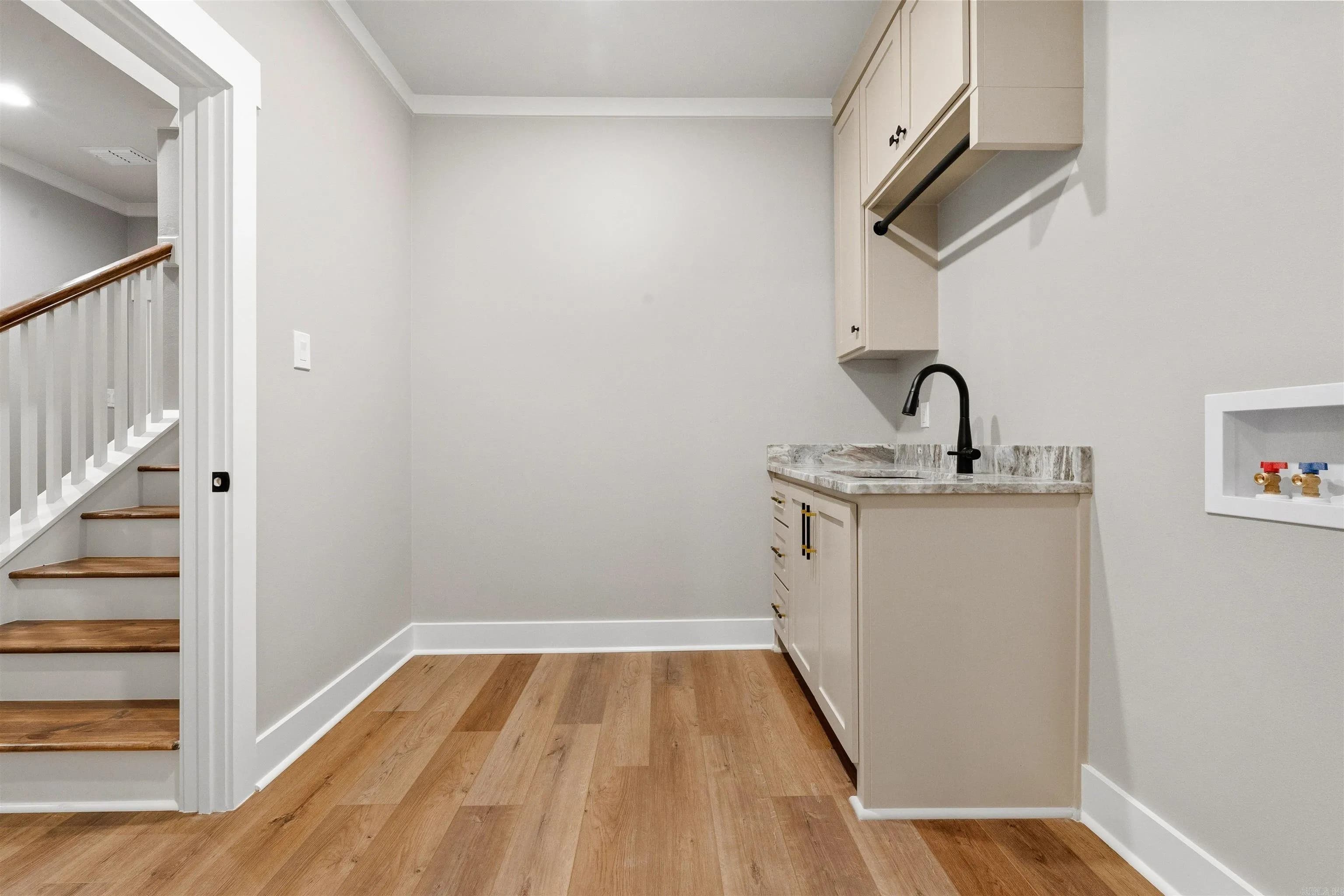 Property at 548  Valley oak - Image 28
