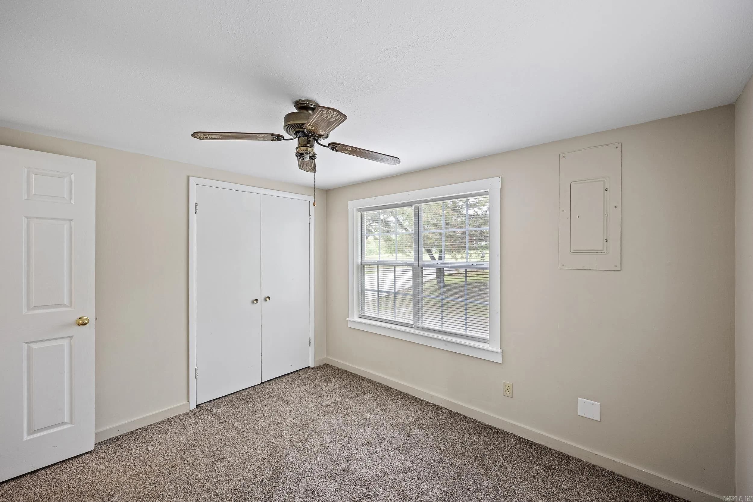 Property at 805  Ray - Image 19