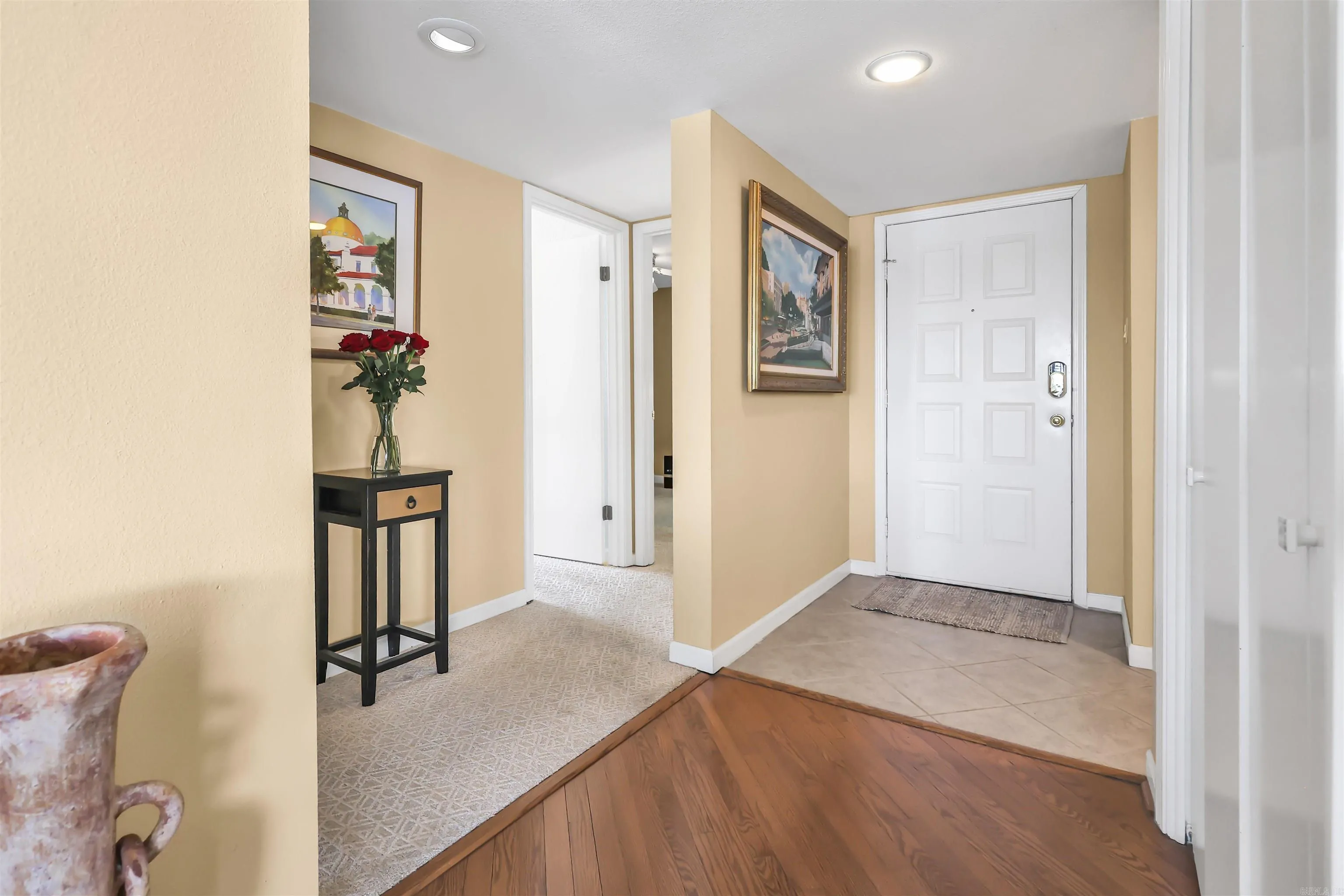 Property at 101  Long island, 102 - Image 4