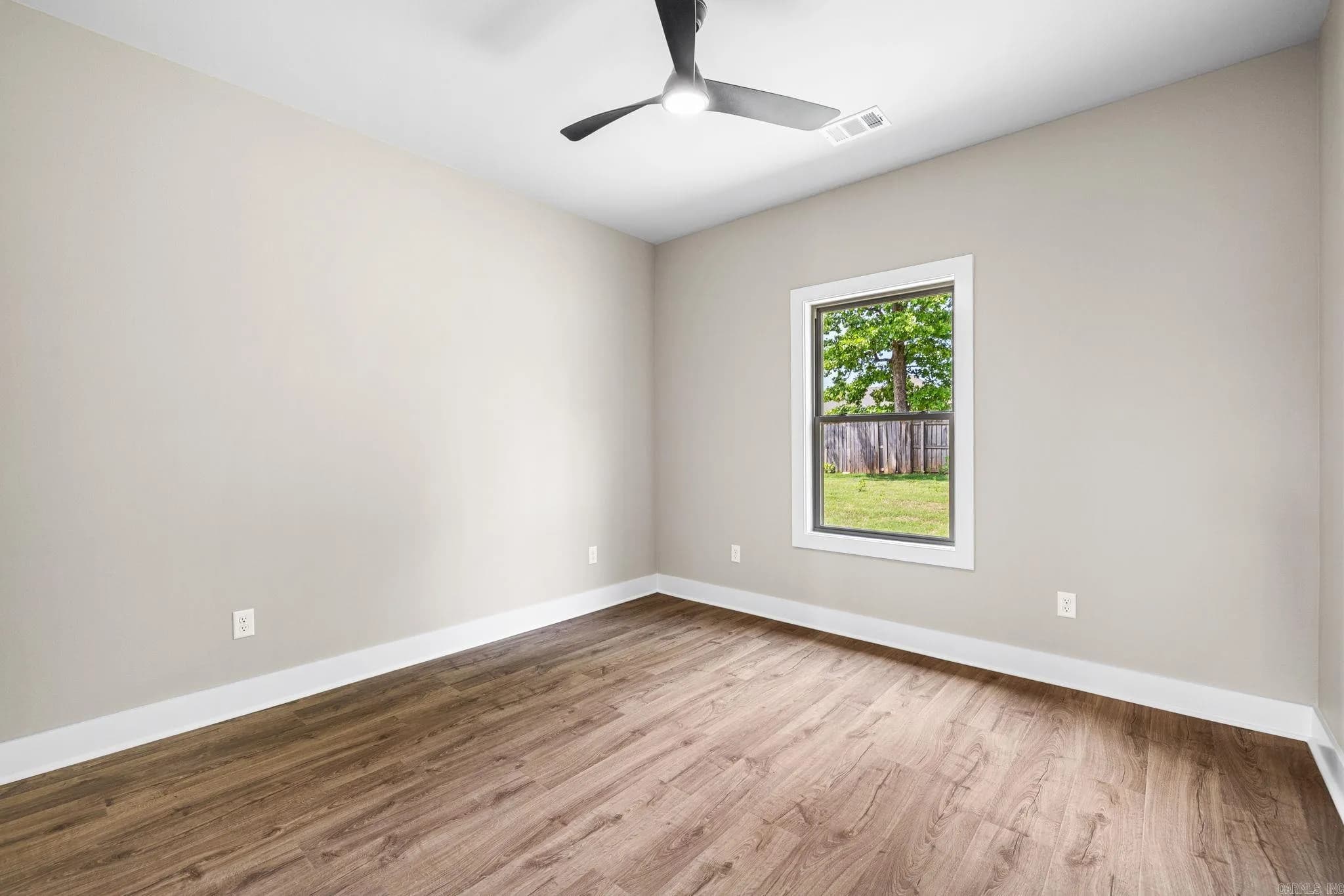 Property at 744  Grand valley - Image 39