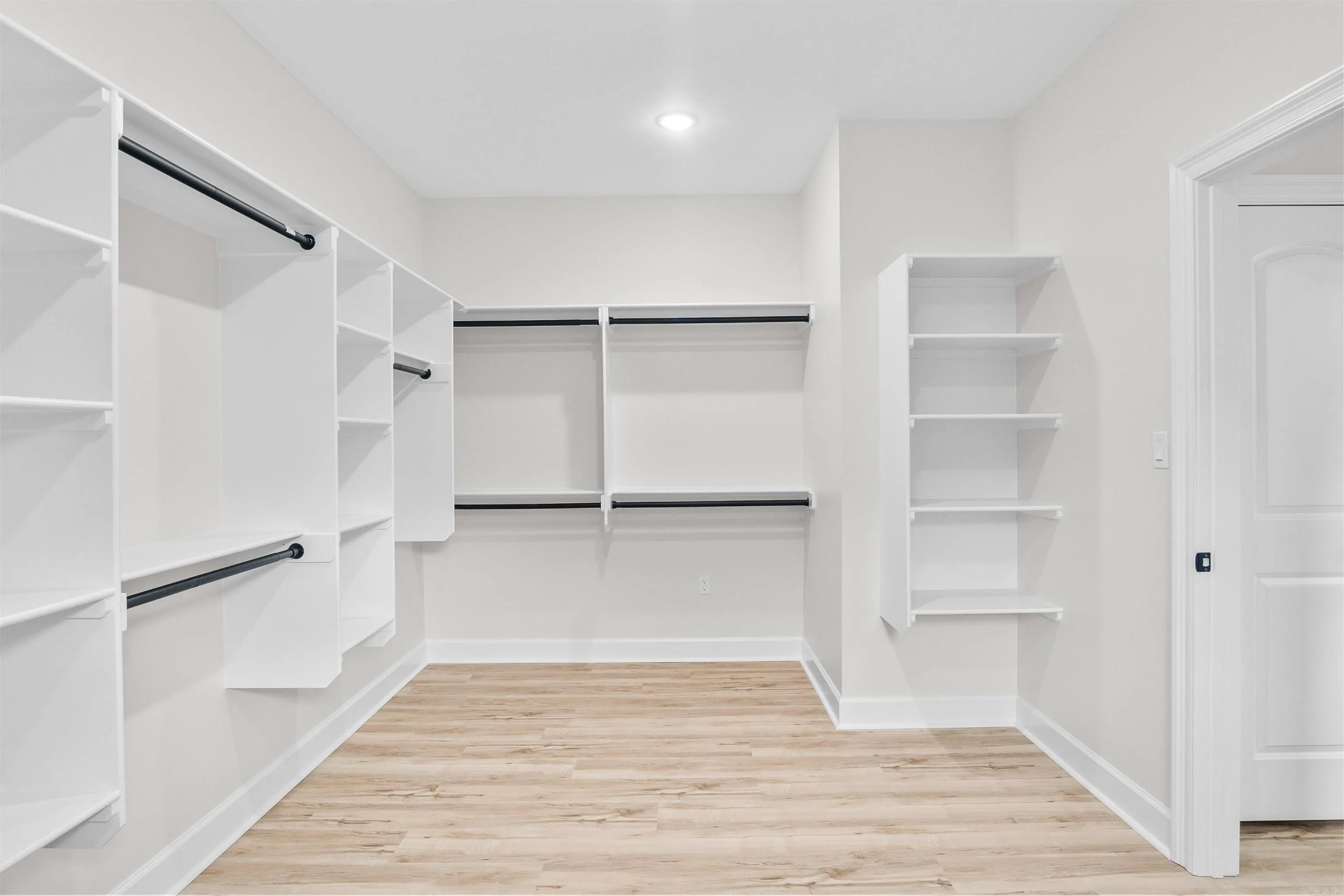 Property at 524  Madeleine - Image 24