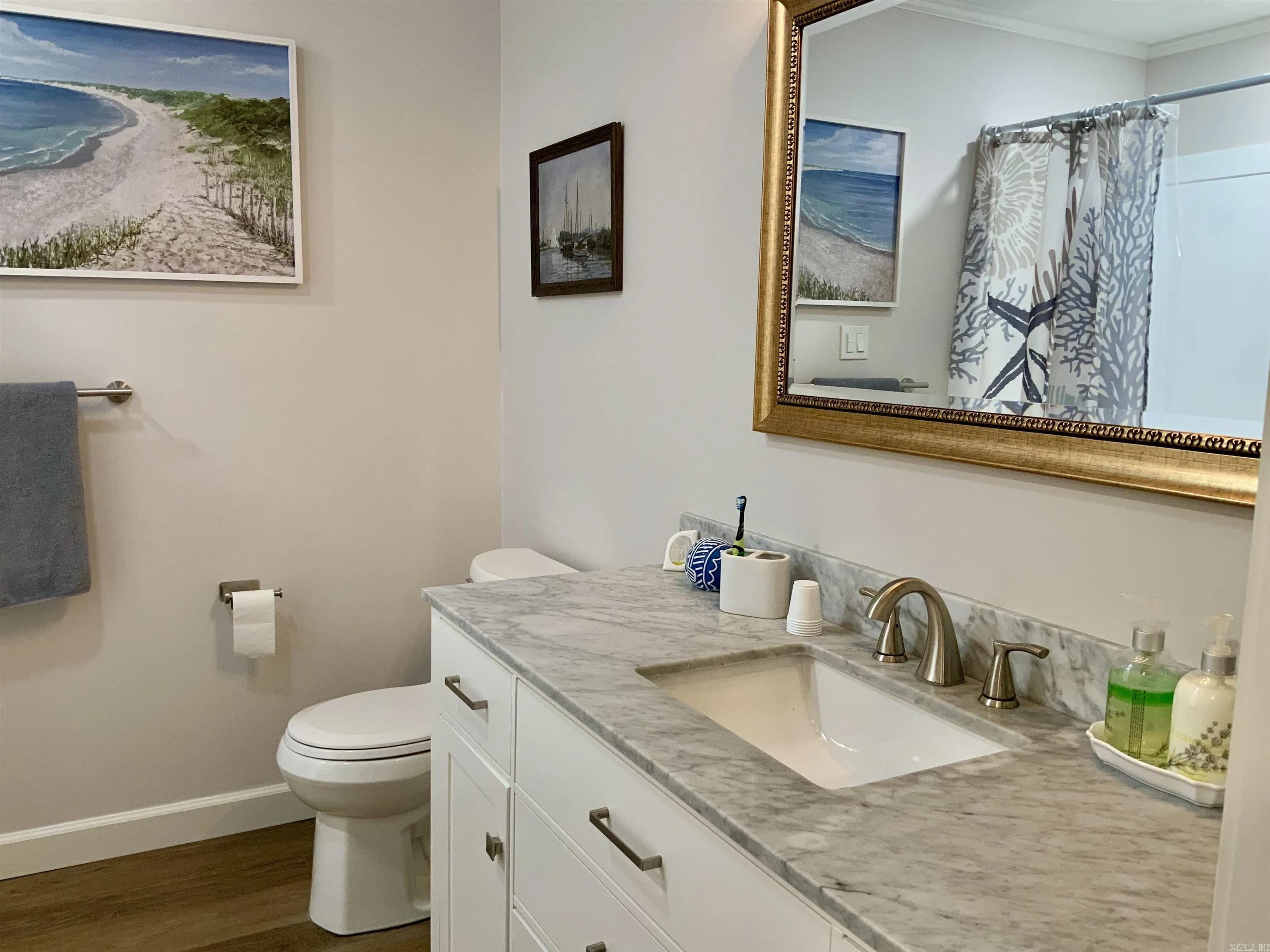 Property at 117  Melwood - Image 11