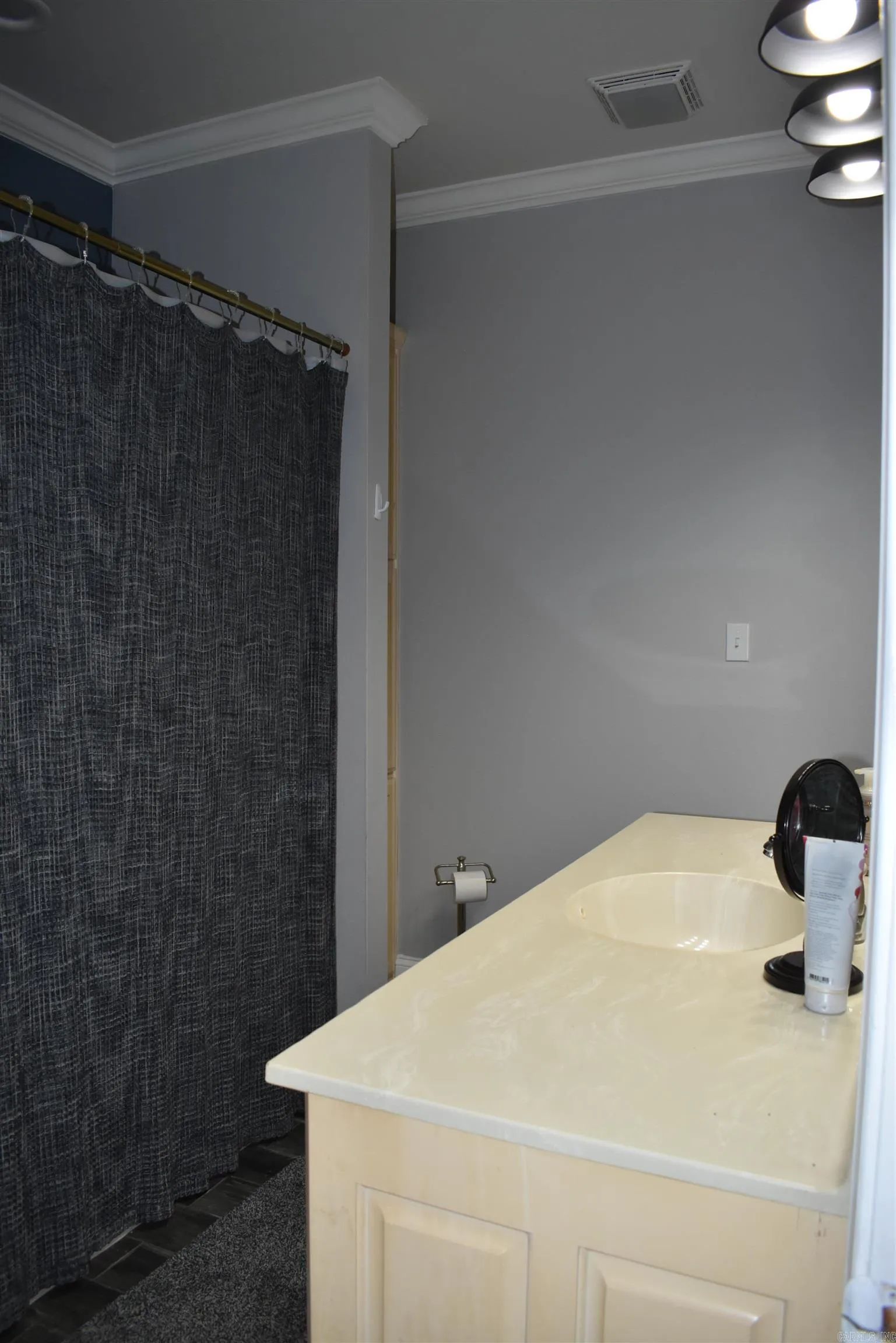 Property at 101  Artesia - Image 7