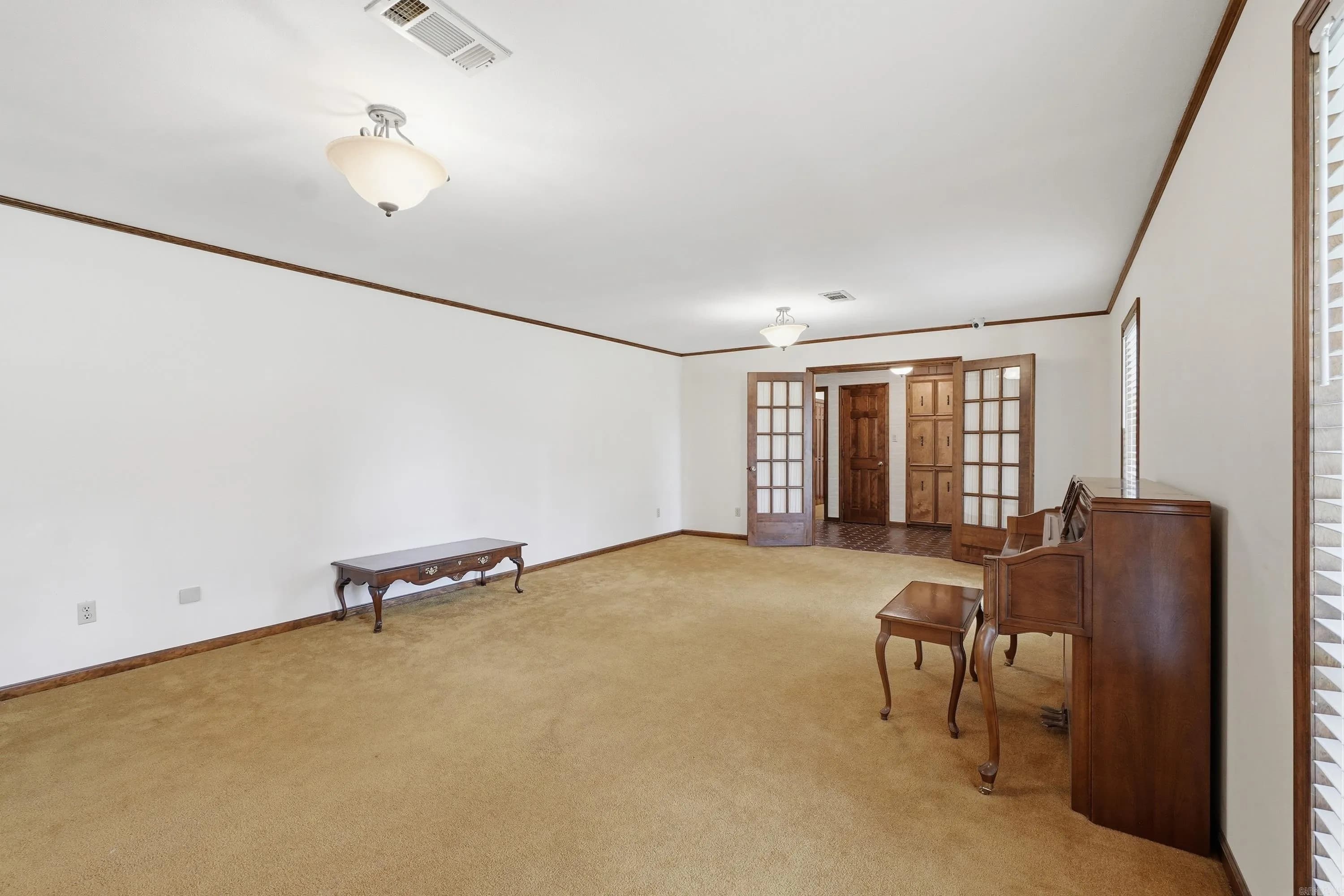 Property at 38  Garrett - Image 37