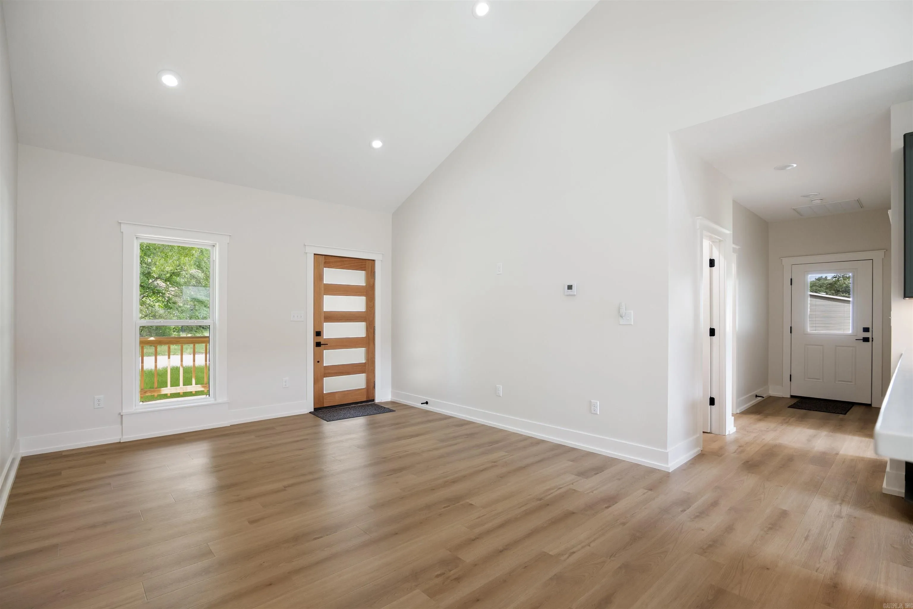 Property at 301  Dogwood st - Image 9