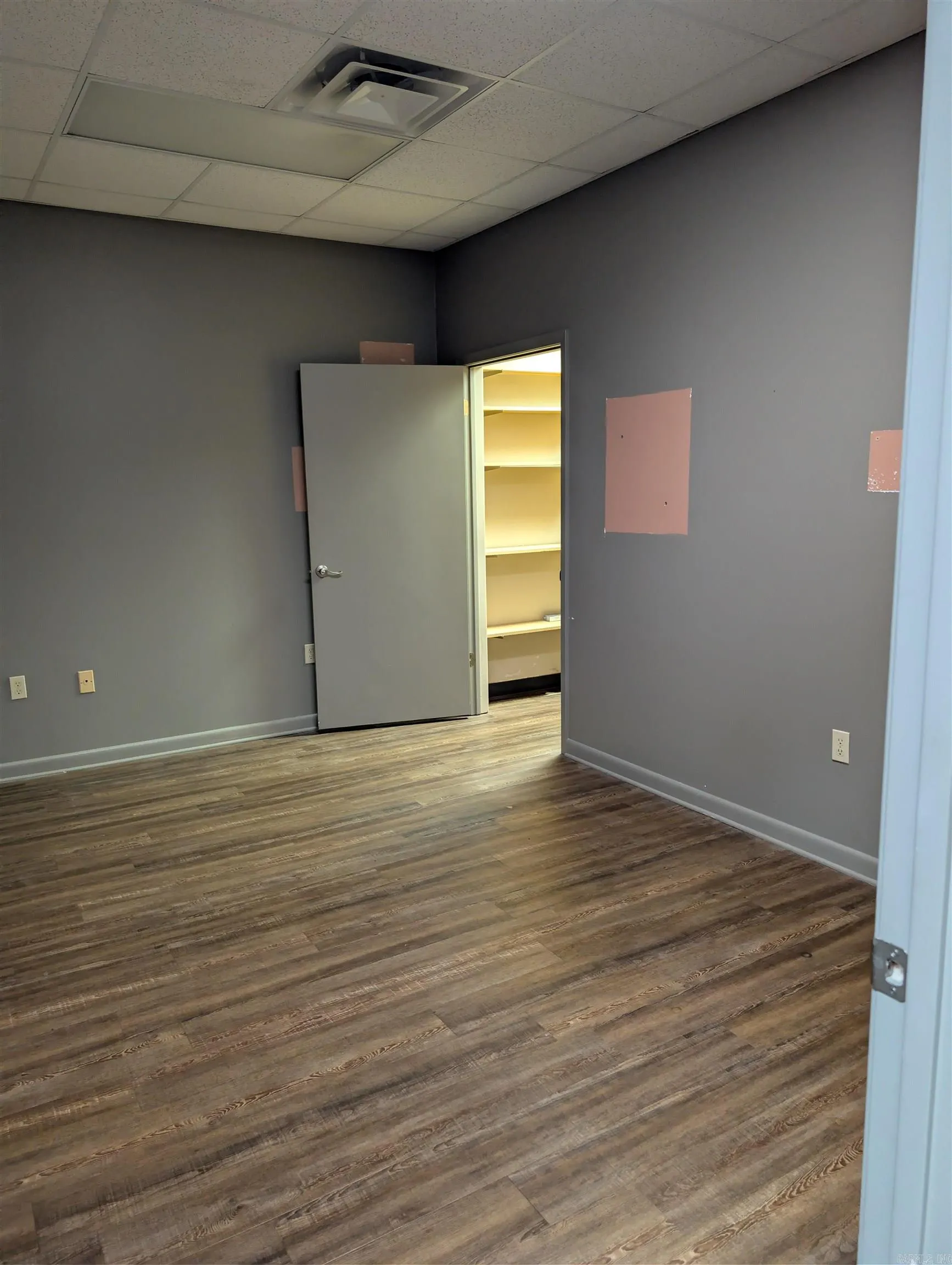 Property at 2033 E Race - Image 15