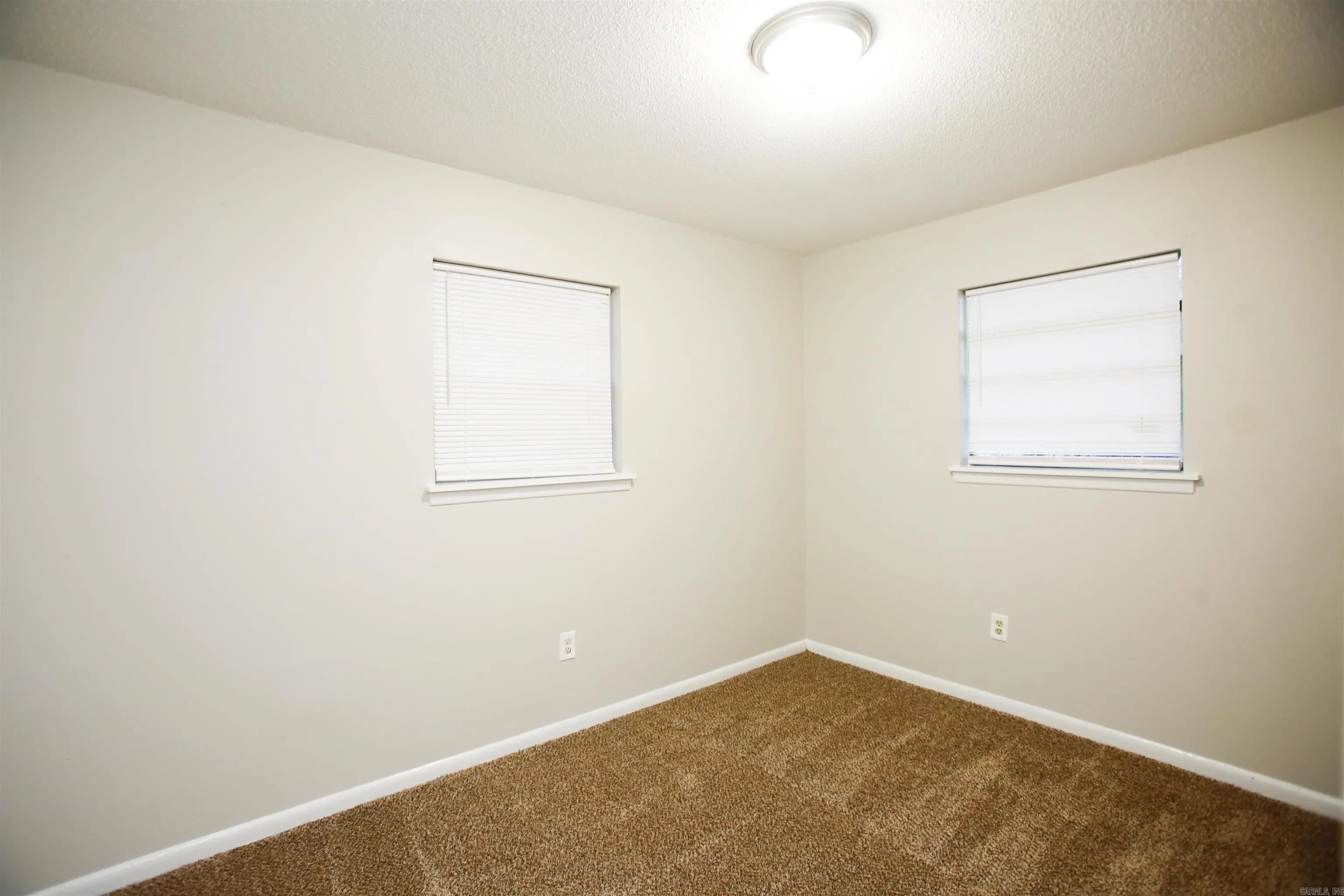 Property at 3219  Potter - Image 11