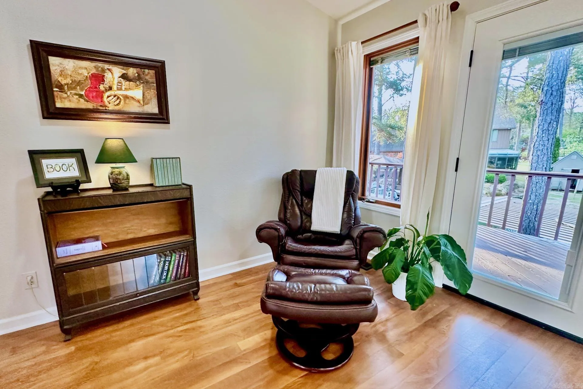 Property at 109  Waters edge cv - Image 13
