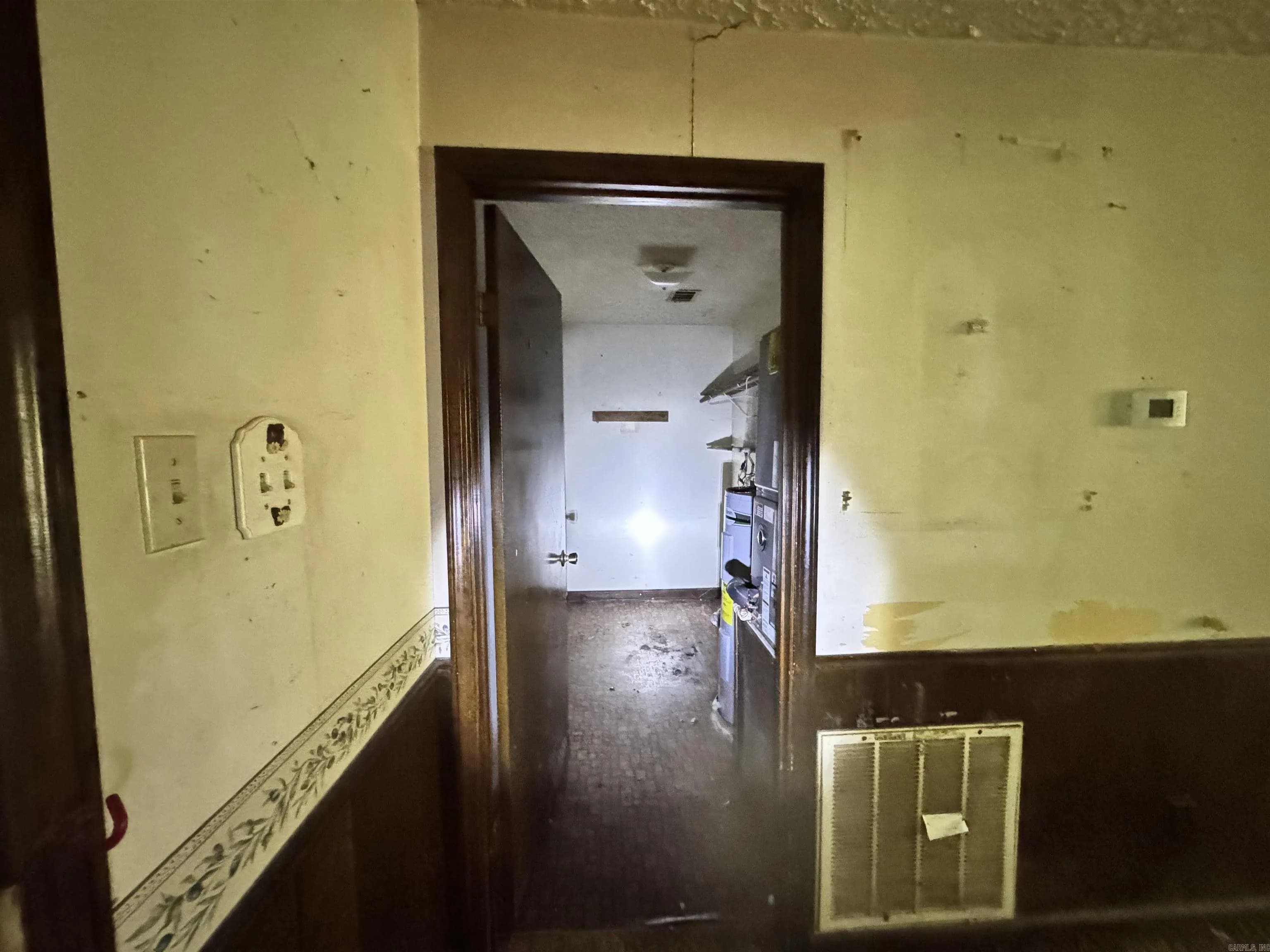 Property at 2017  Carmichael - Image 19
