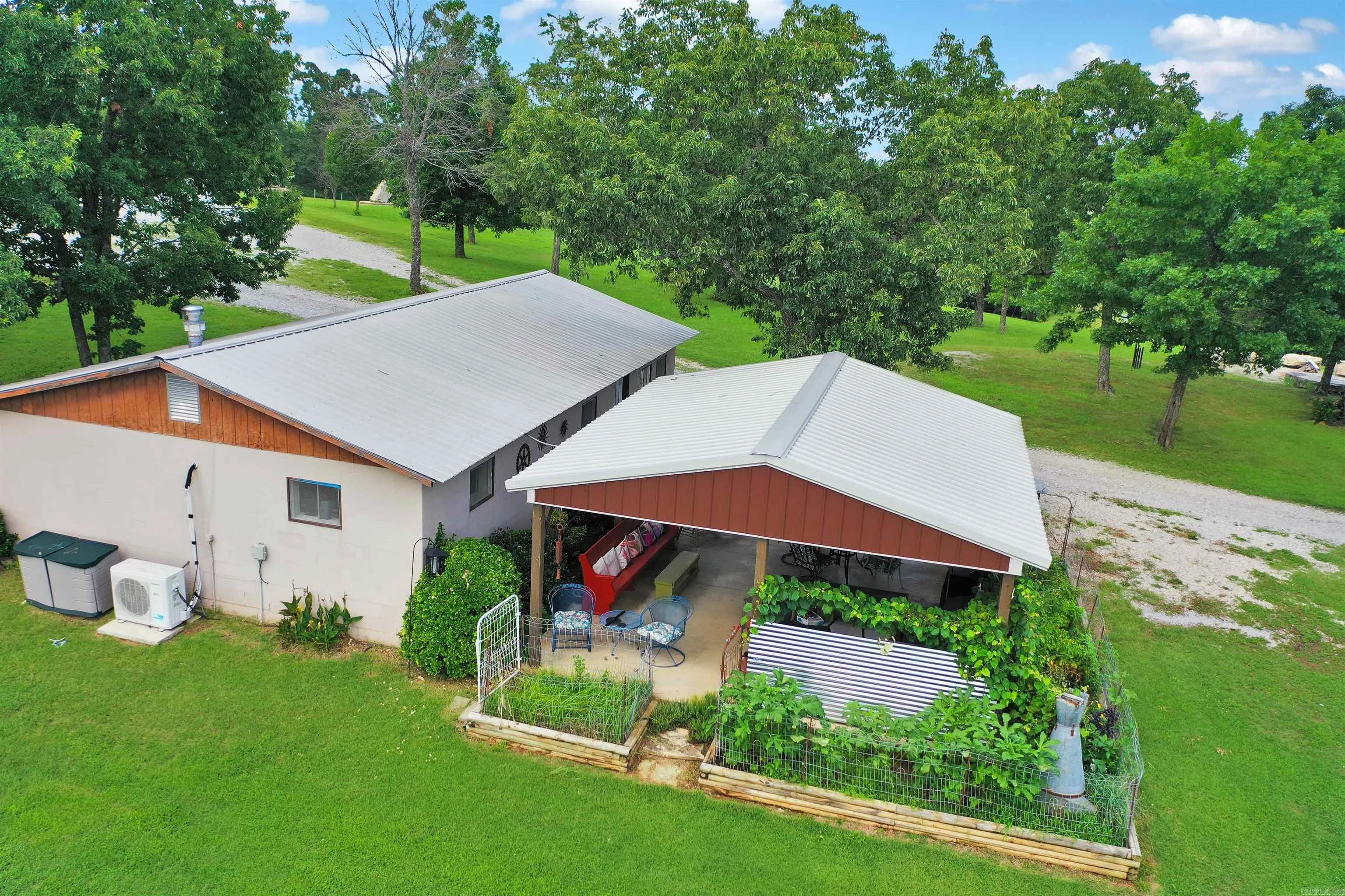 Property at 6633  Hwy 201 s - Image 41