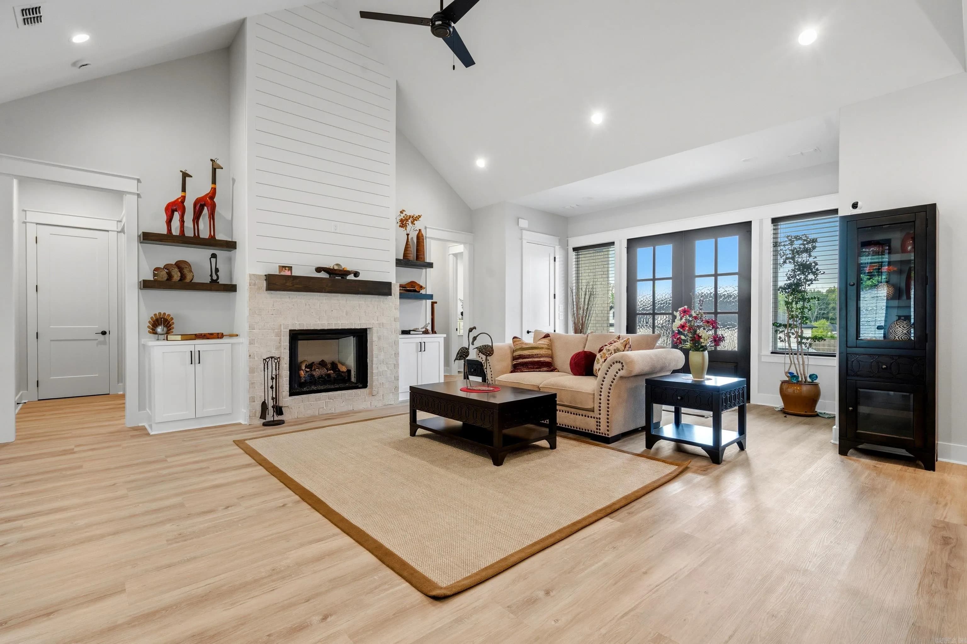 Property at 4205  Hampton - Image 2